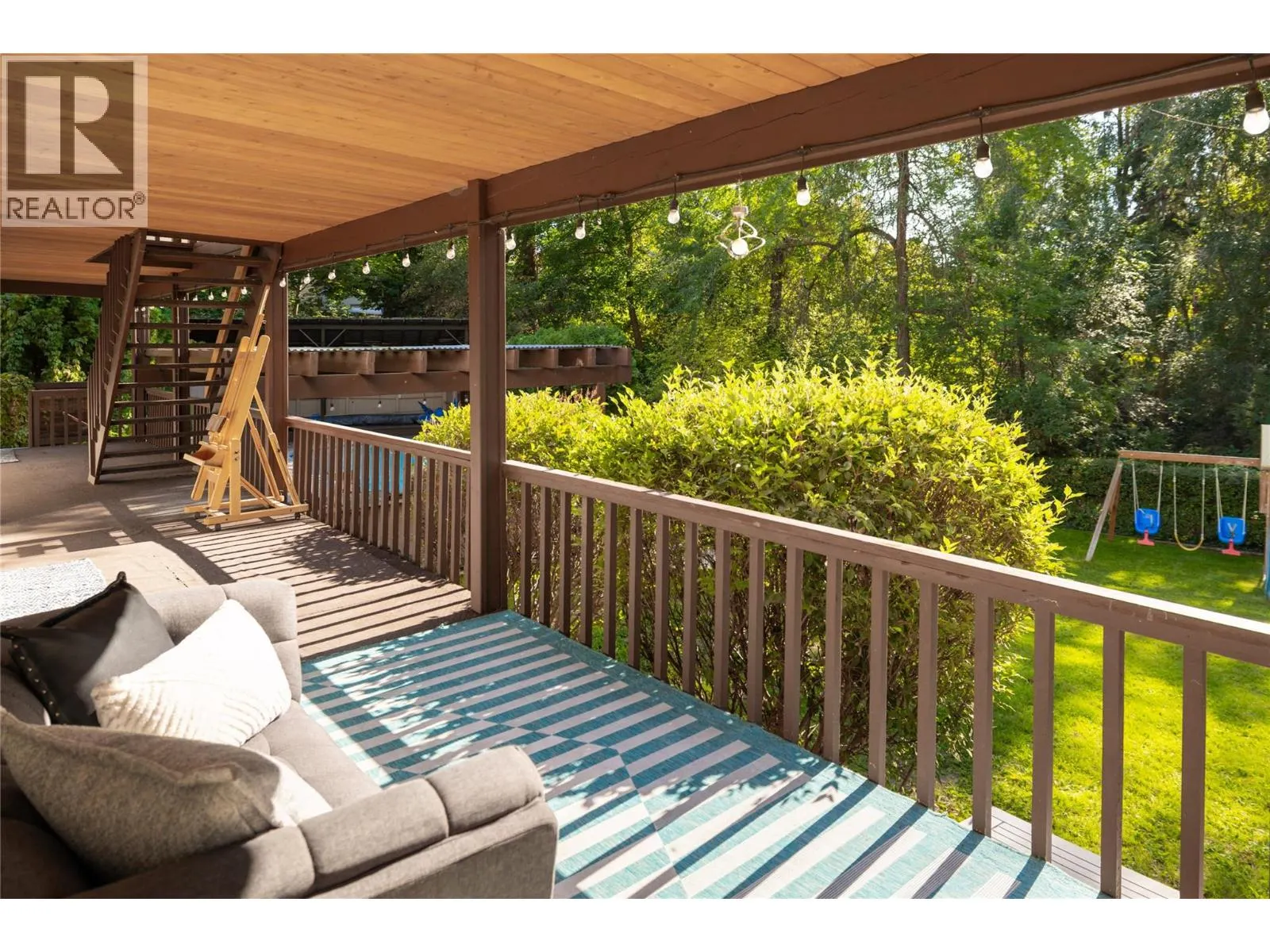 2475 Dunsmuir Road