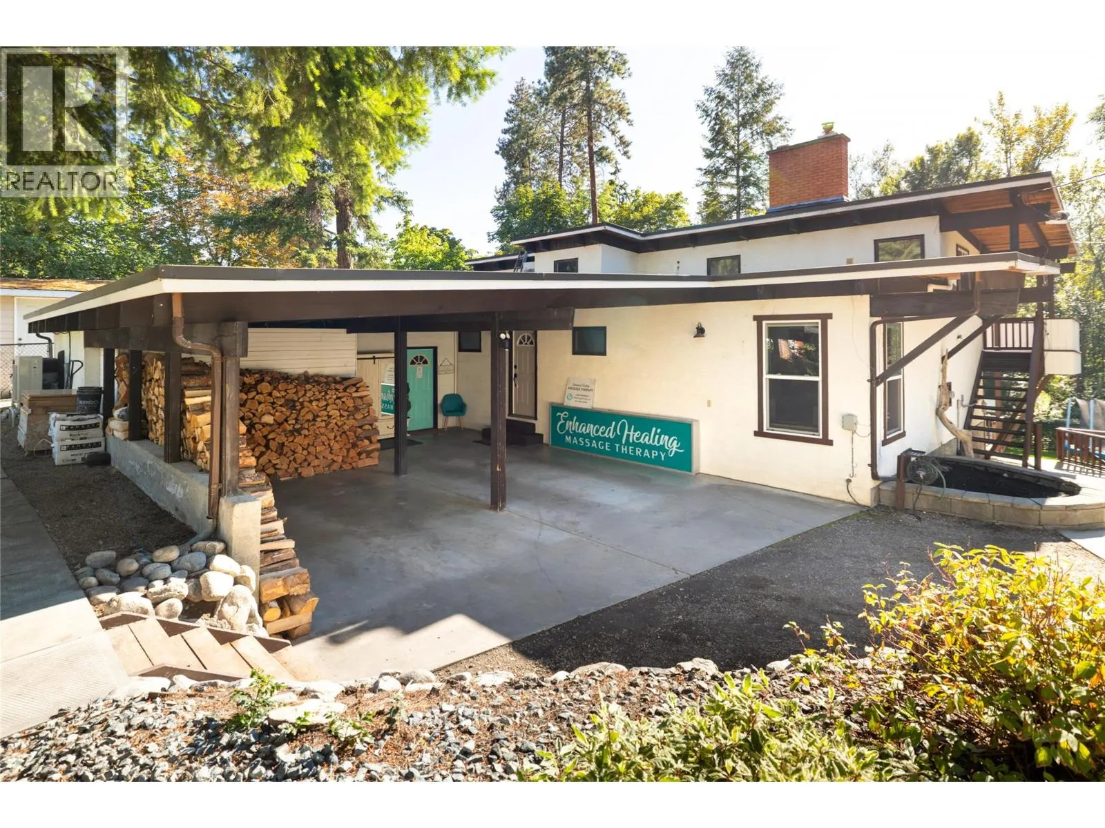 2475 Dunsmuir Road