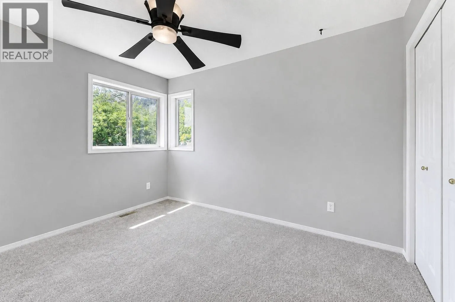 1852 Crossglen Court