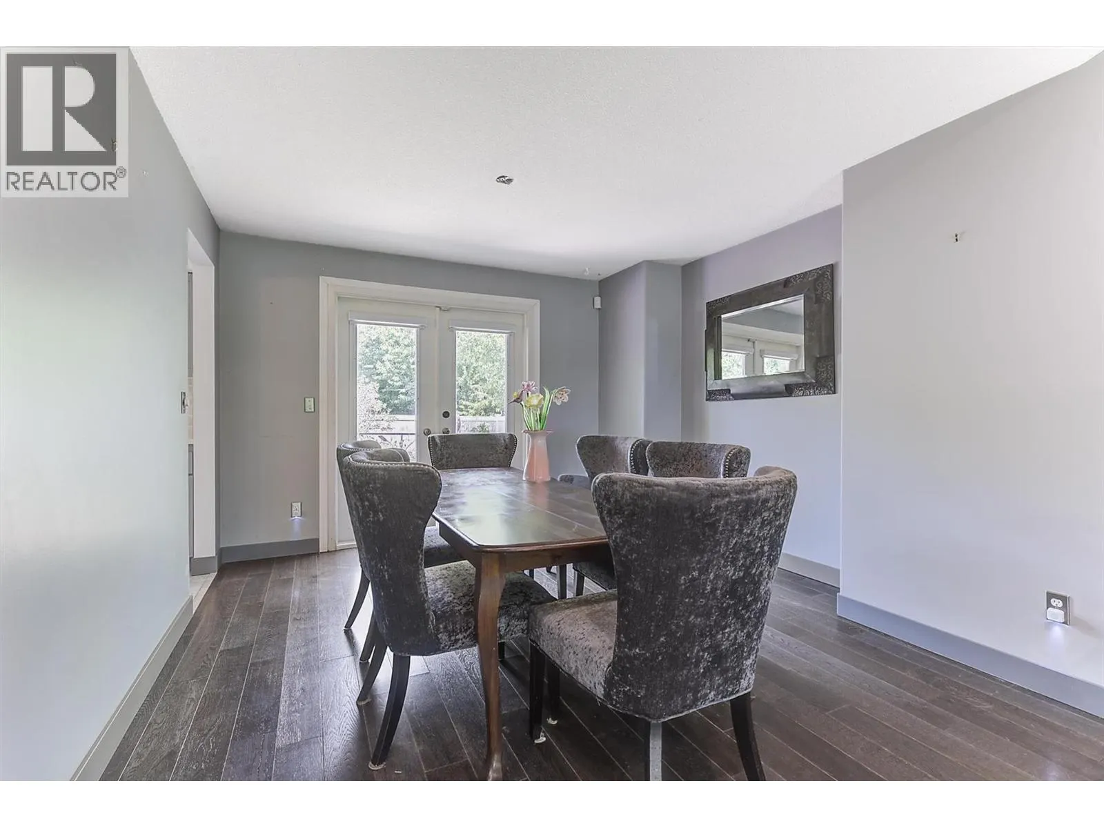 1852 Crossglen Court