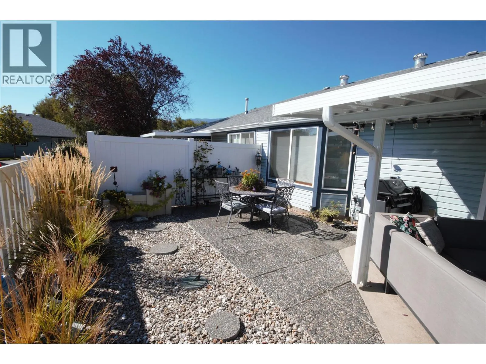 6446 MEADOWS Drive Unit# 14