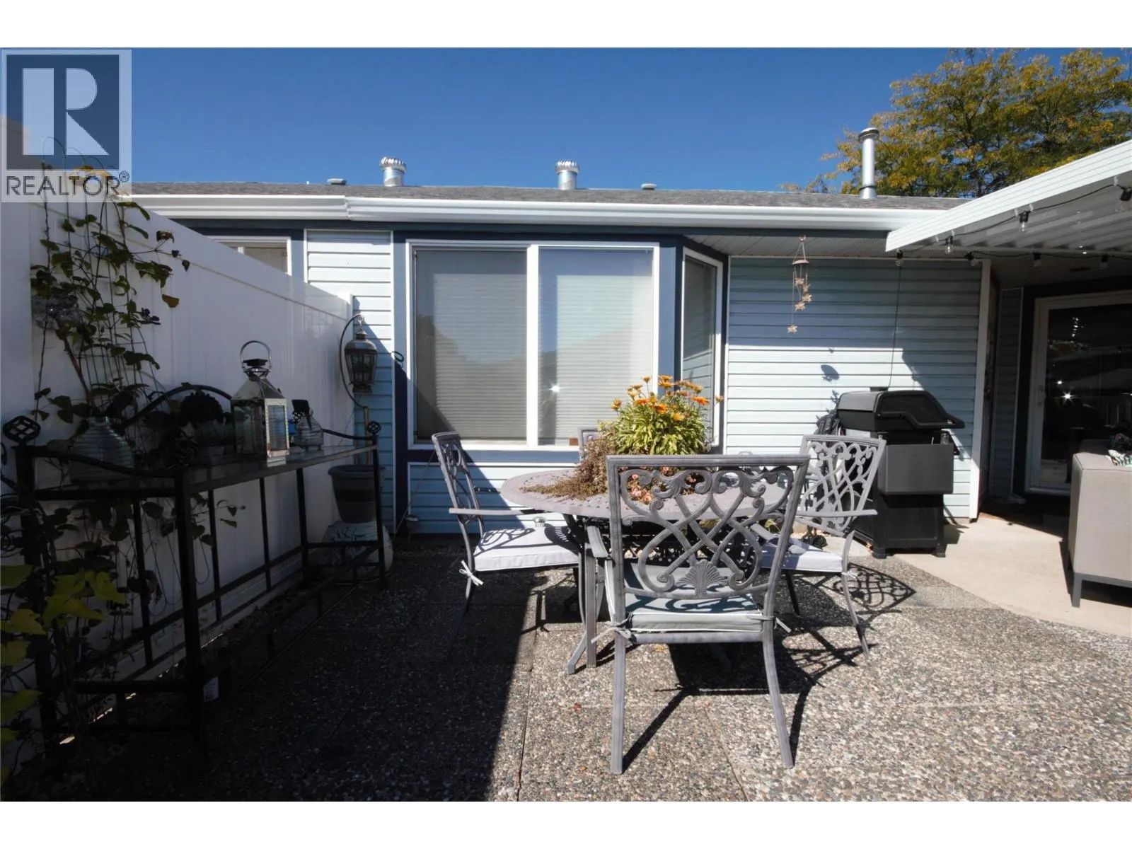 6446 MEADOWS Drive Unit# 14