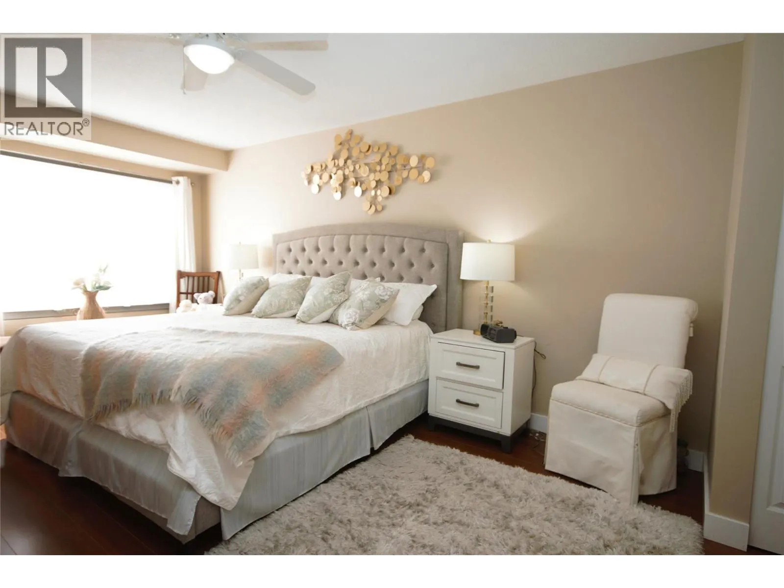 6446 MEADOWS Drive Unit# 14