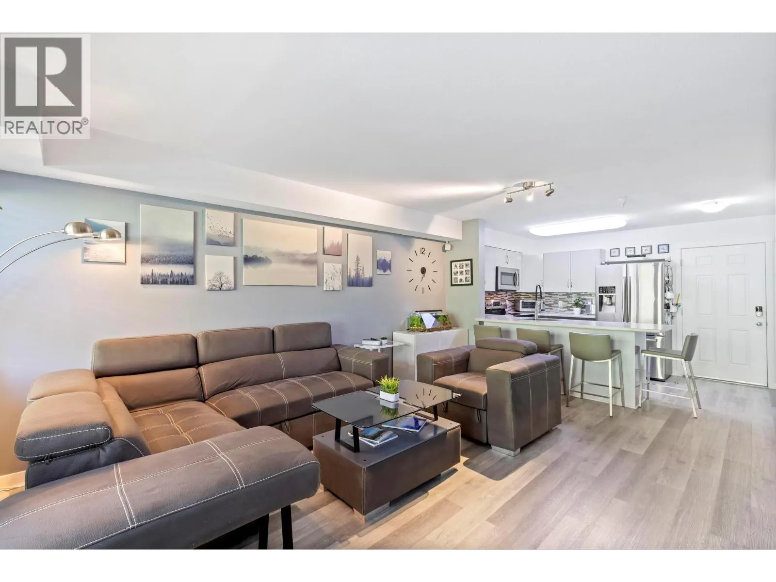 1479 Glenmore Road N Unit# 214