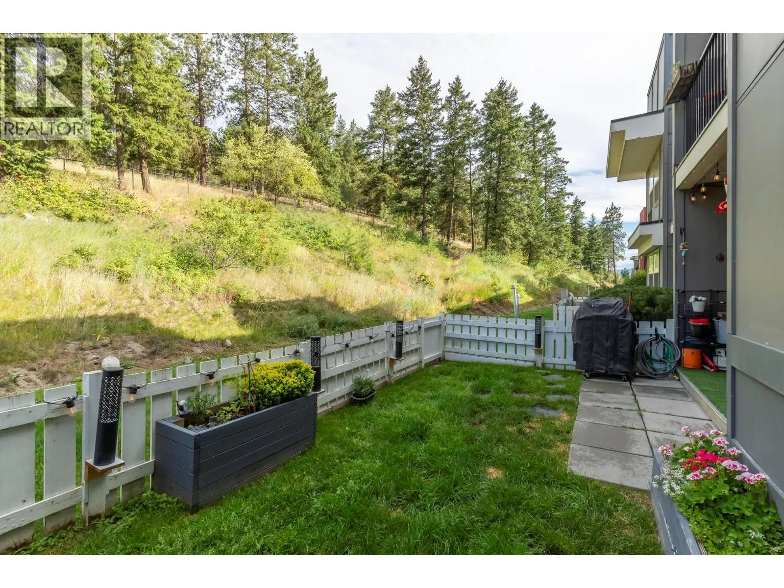1479 Glenmore Road N Unit# 214