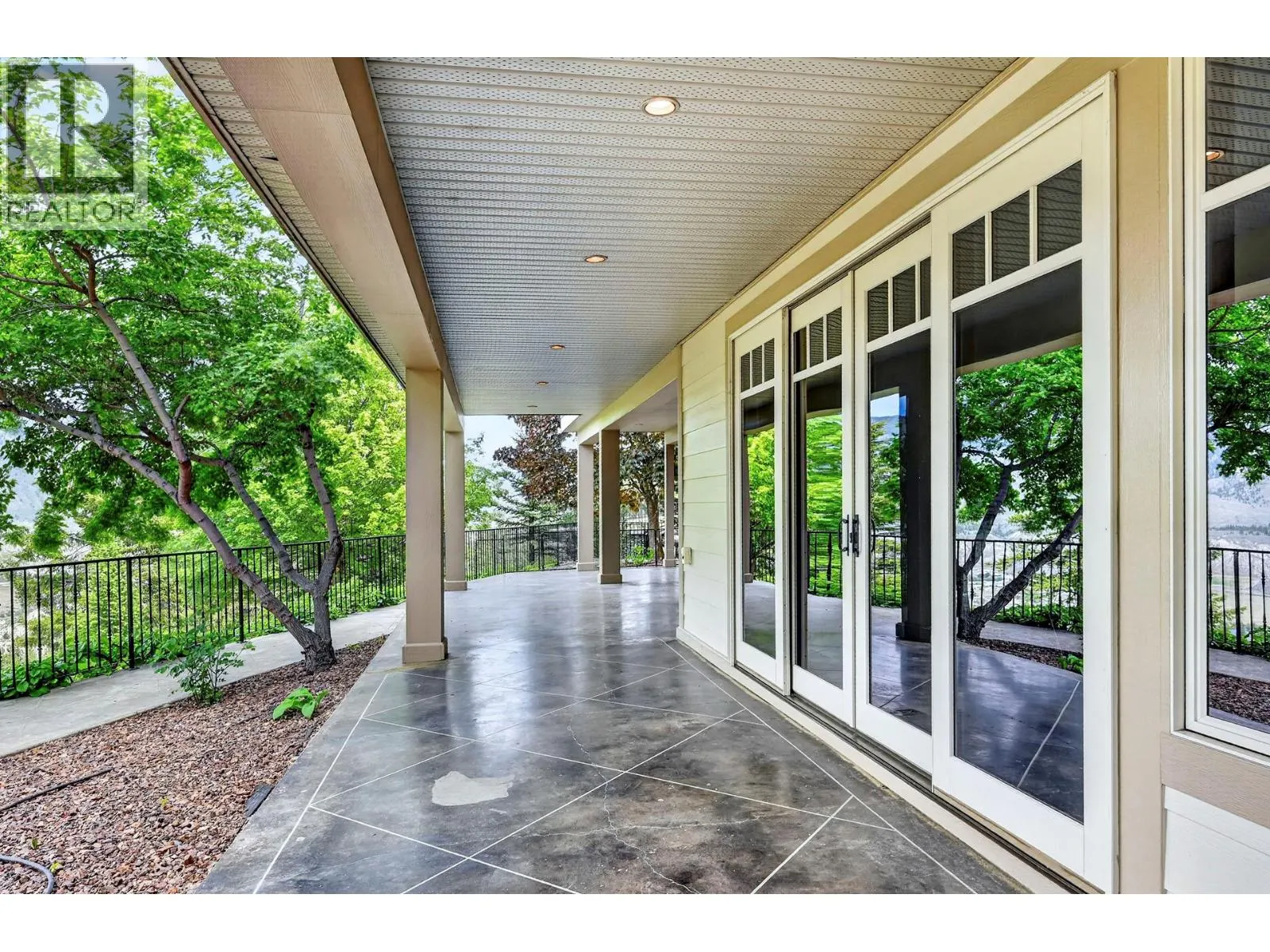3080 Kicking Horse Drive