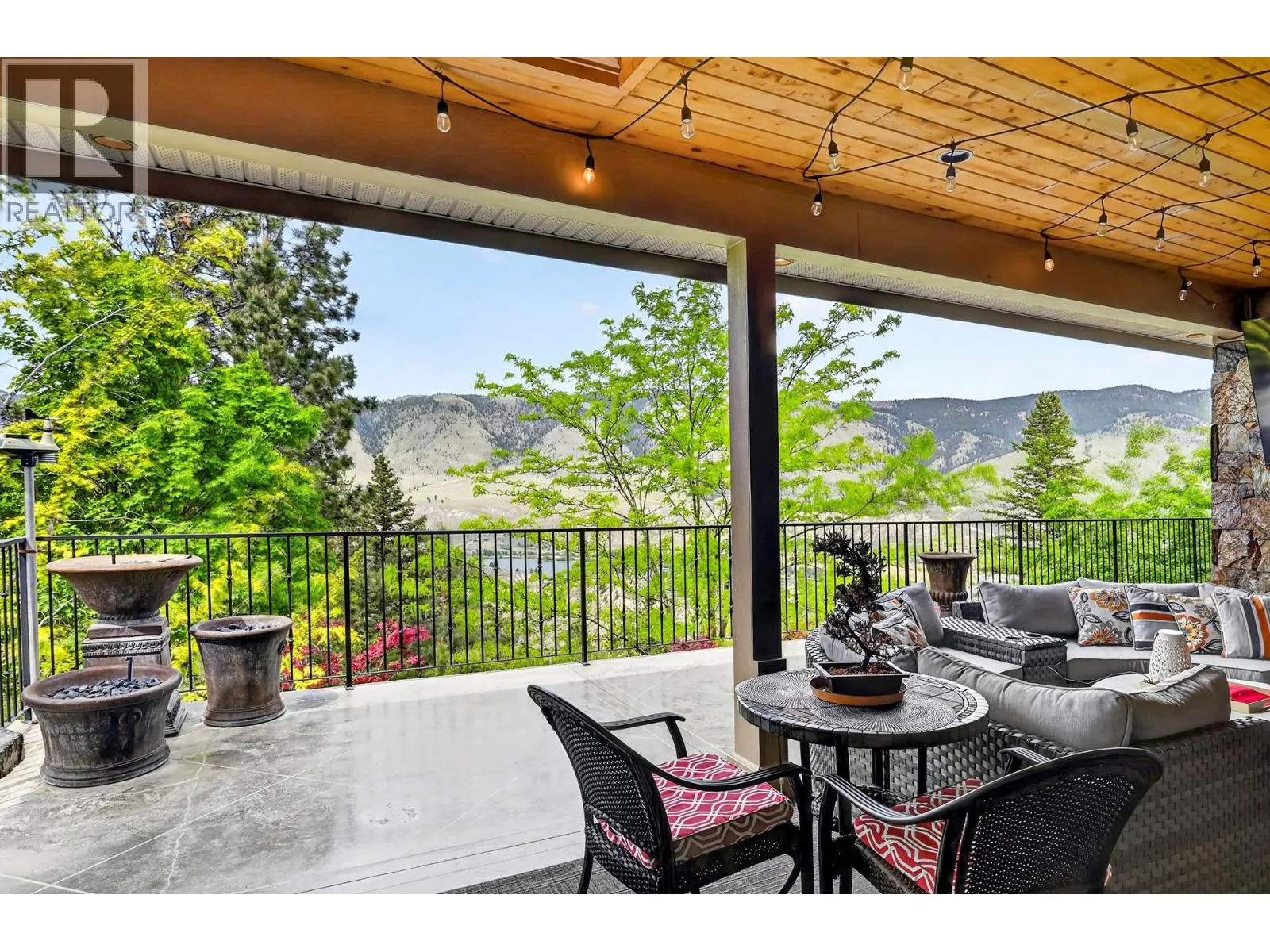 3080 Kicking Horse Drive
