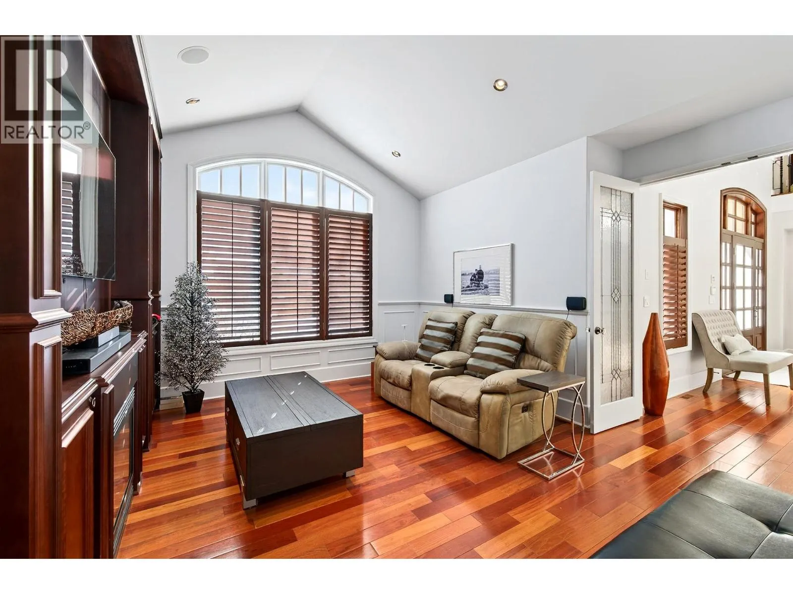 3080 Kicking Horse Drive