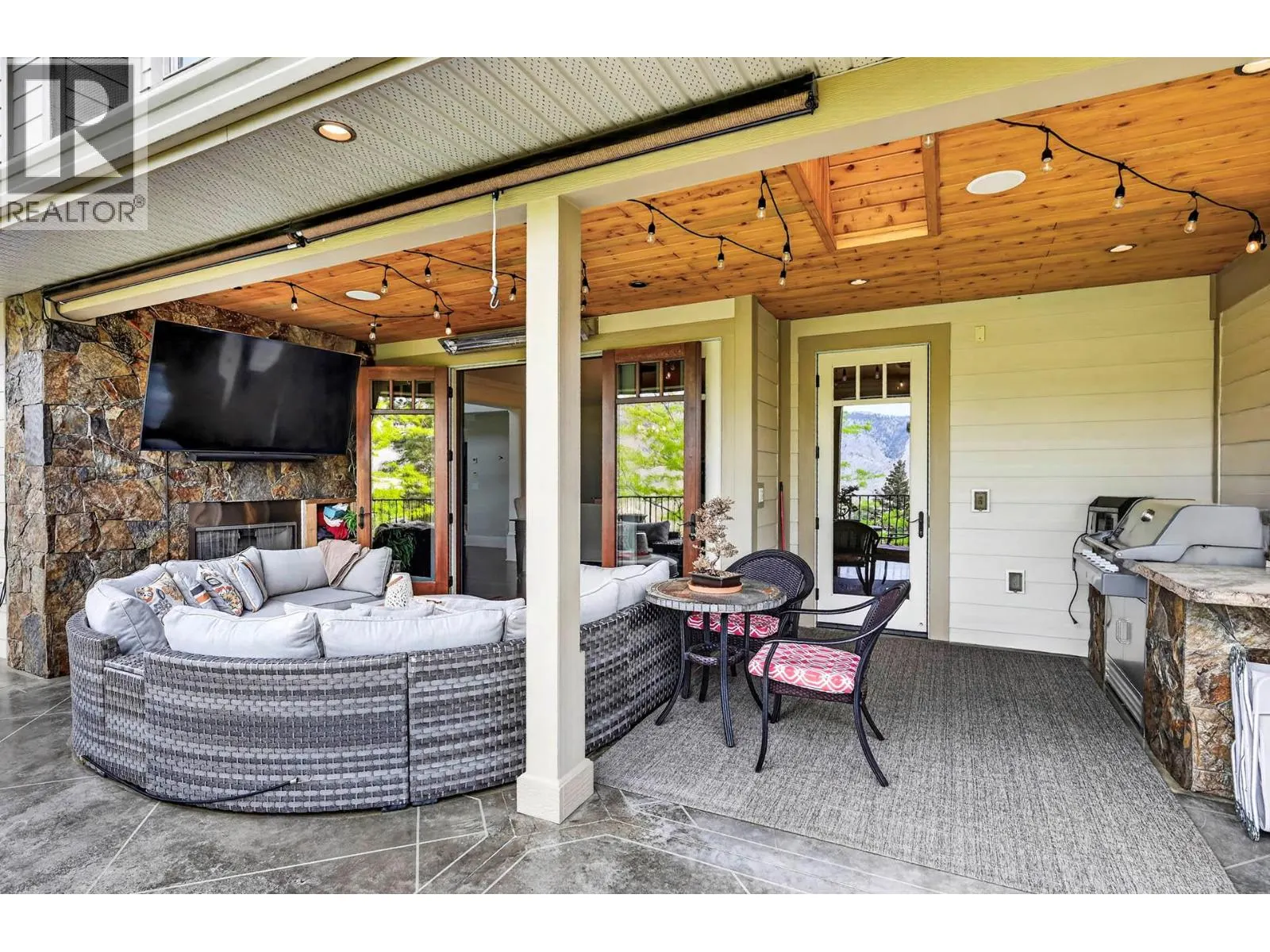 3080 Kicking Horse Drive