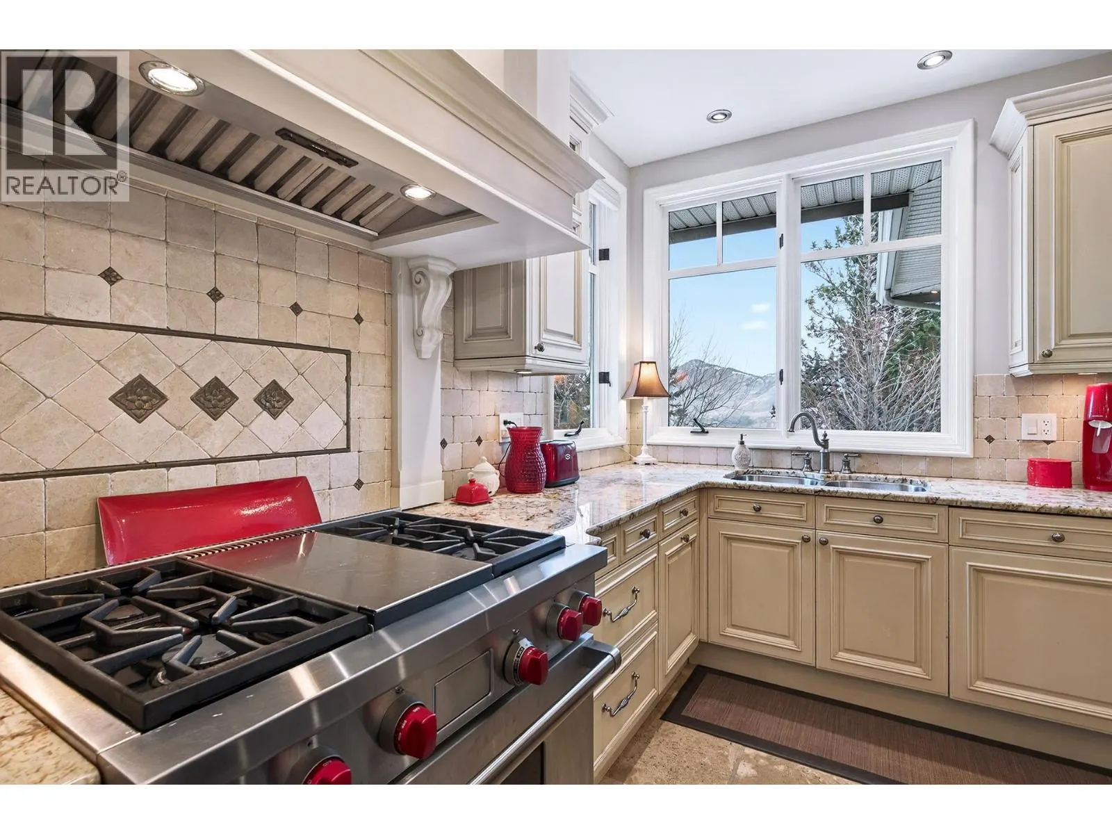 3080 Kicking Horse Drive