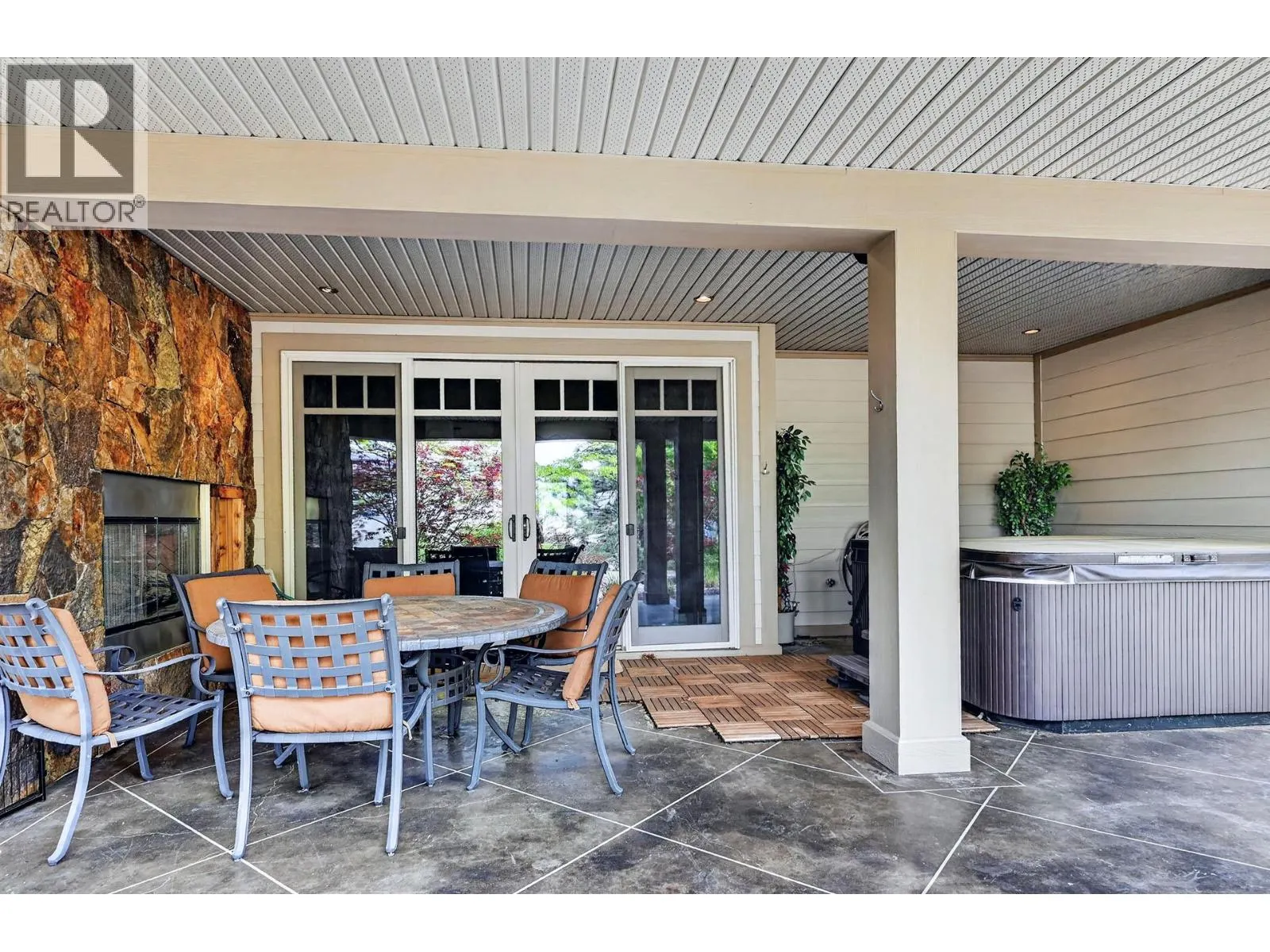 3080 Kicking Horse Drive