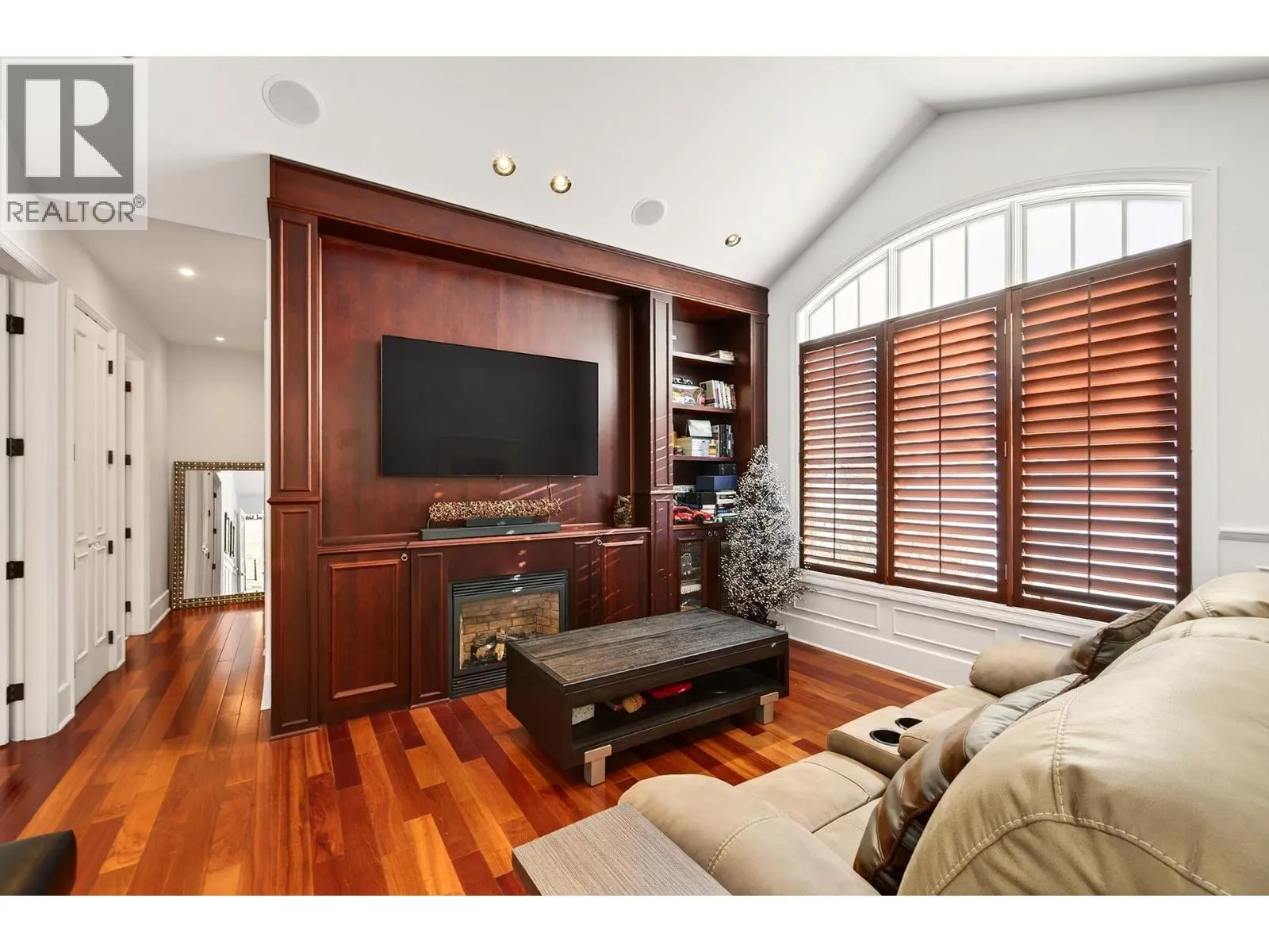 3080 Kicking Horse Drive