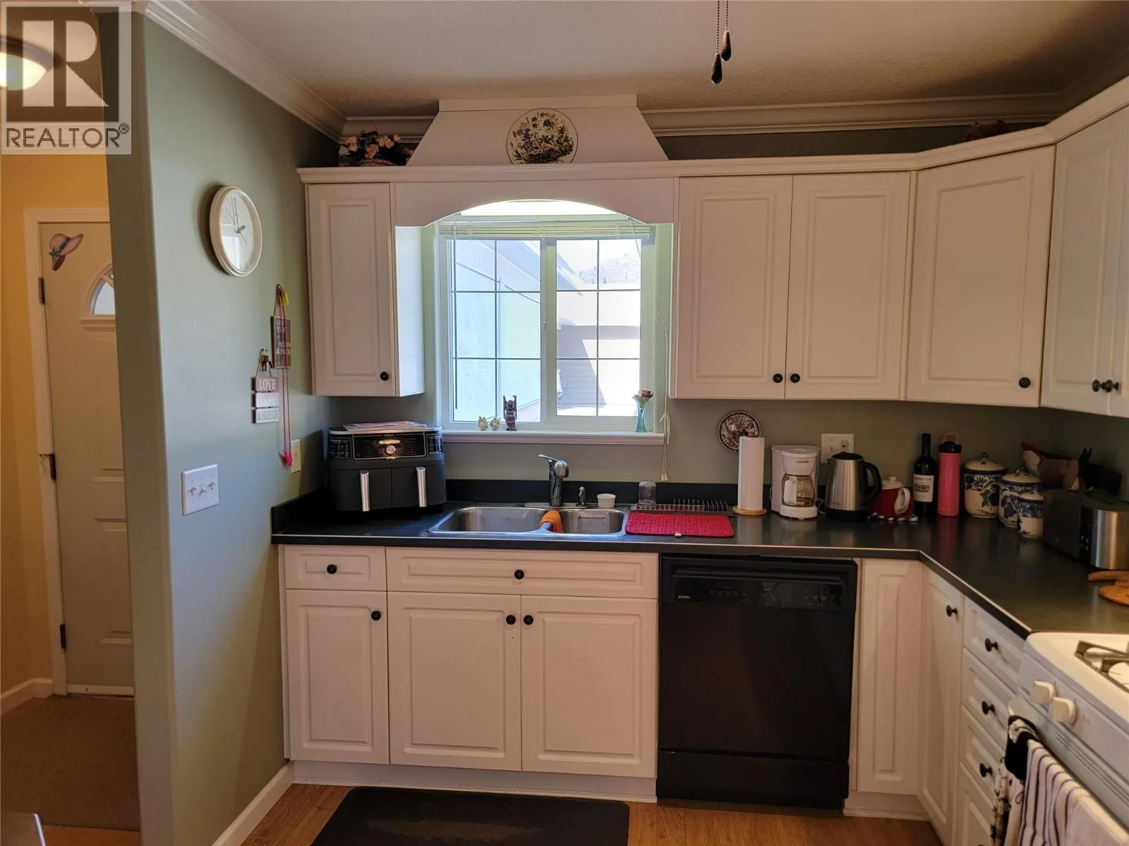 522 Vansanten Road Unit# 5