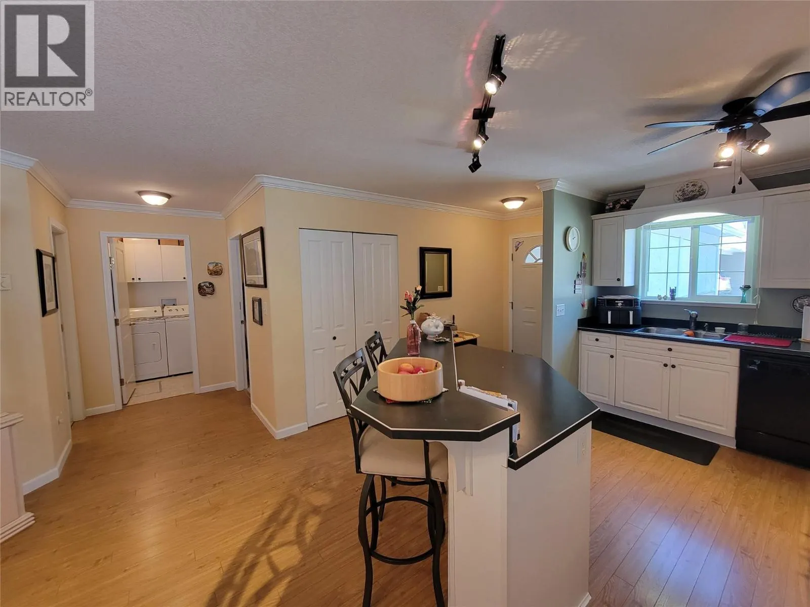 522 Vansanten Road Unit# 5
