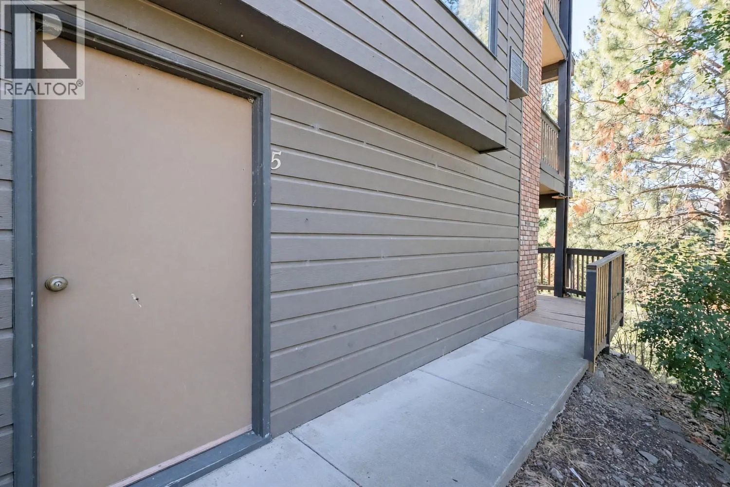 144 Sumac Ridge Drive Unit# 5