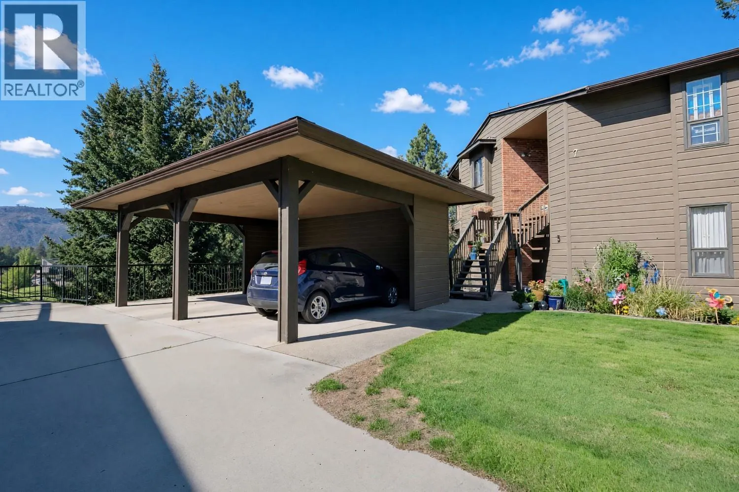 144 Sumac Ridge Drive Unit# 5