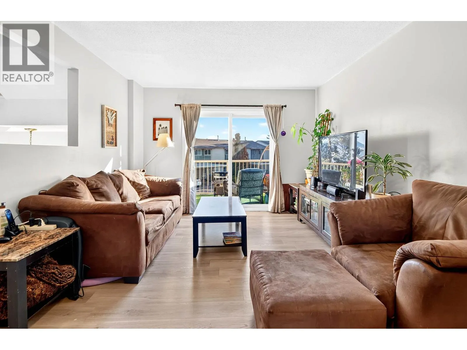1469 SPRINGHILL Drive Unit# 38