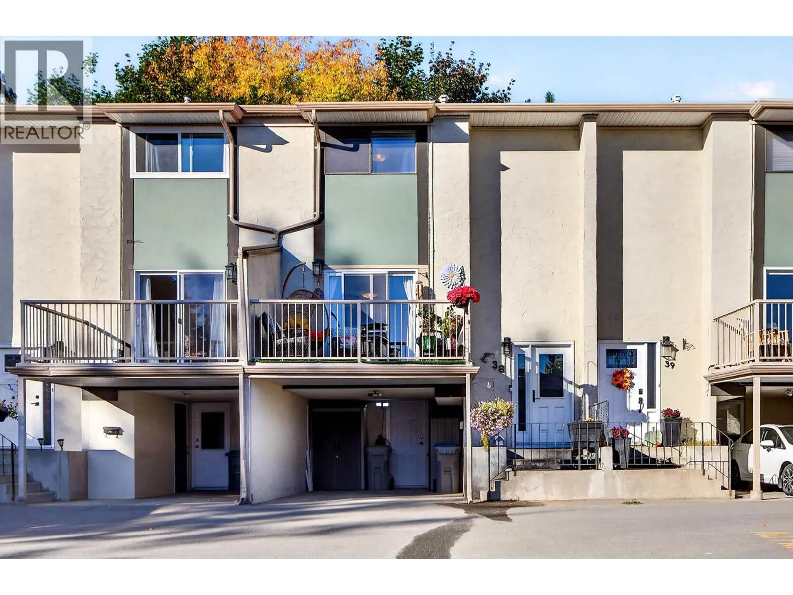 1469 SPRINGHILL Drive Unit# 38