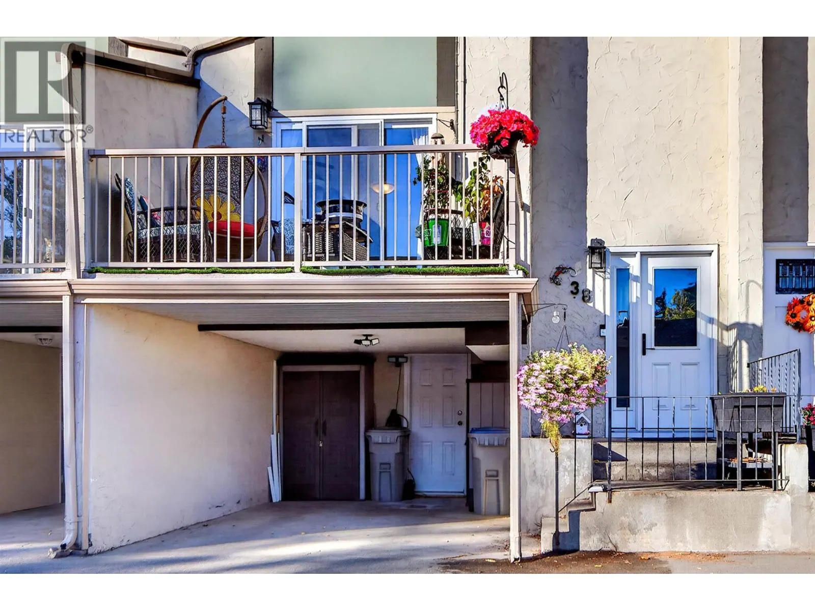 1469 SPRINGHILL Drive Unit# 38