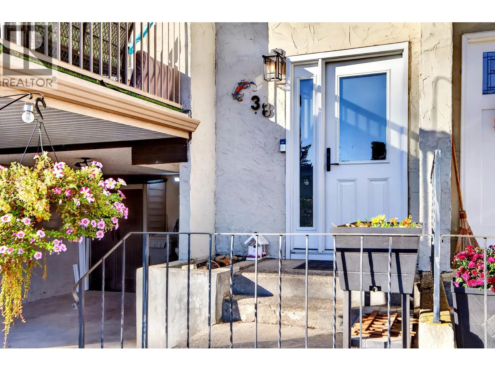 1469 SPRINGHILL Drive Unit# 38