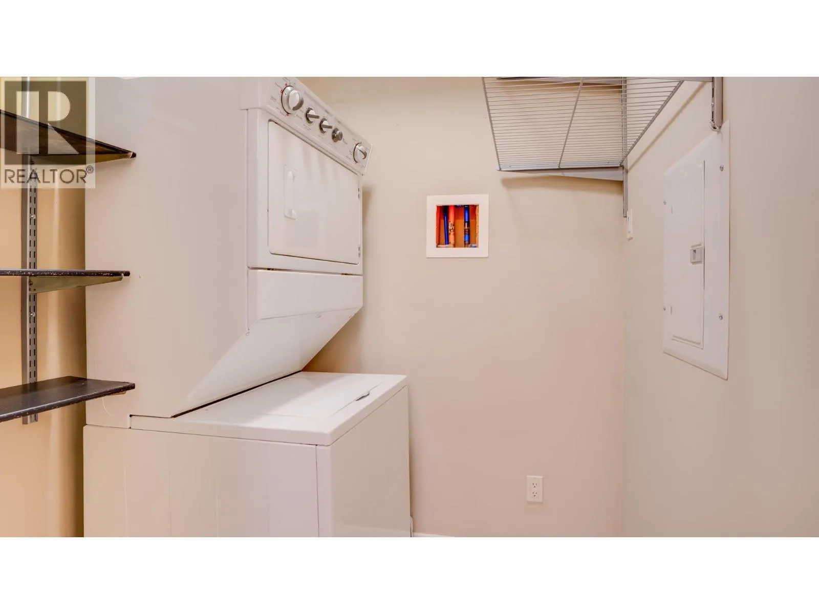 3735 Casorso Road Unit# 105