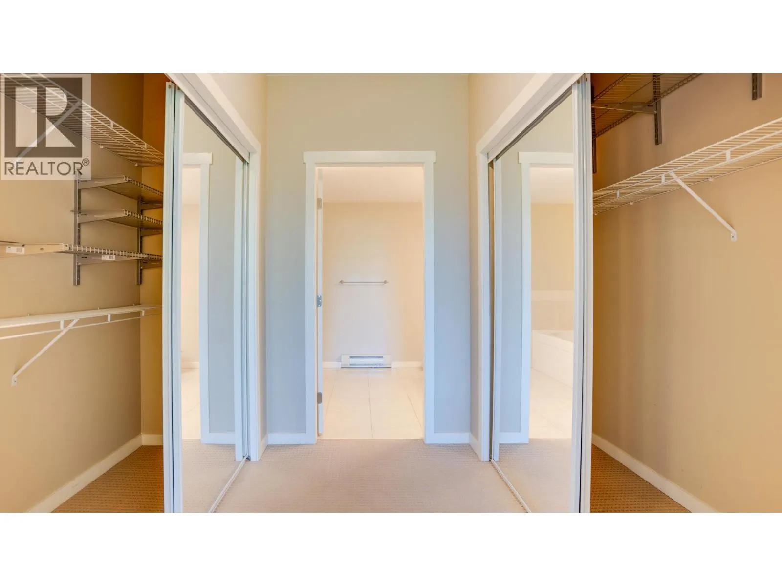 3735 Casorso Road Unit# 105