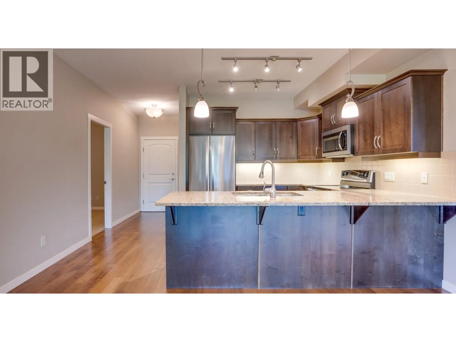 3735 Casorso Road Unit# 105