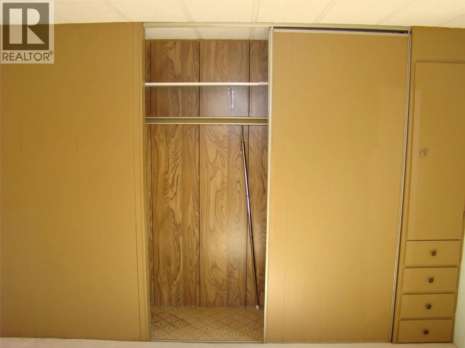 5484 25 Avenue Unit# 41