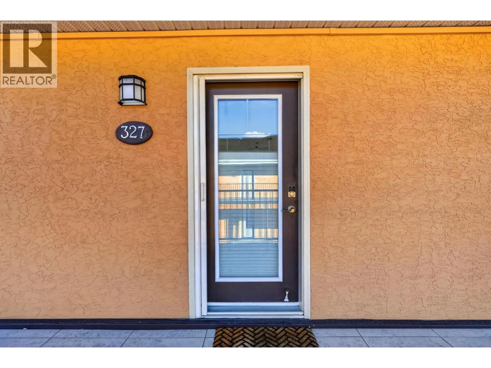 3996 Beach Avenue Unit# 327 Lot# 99