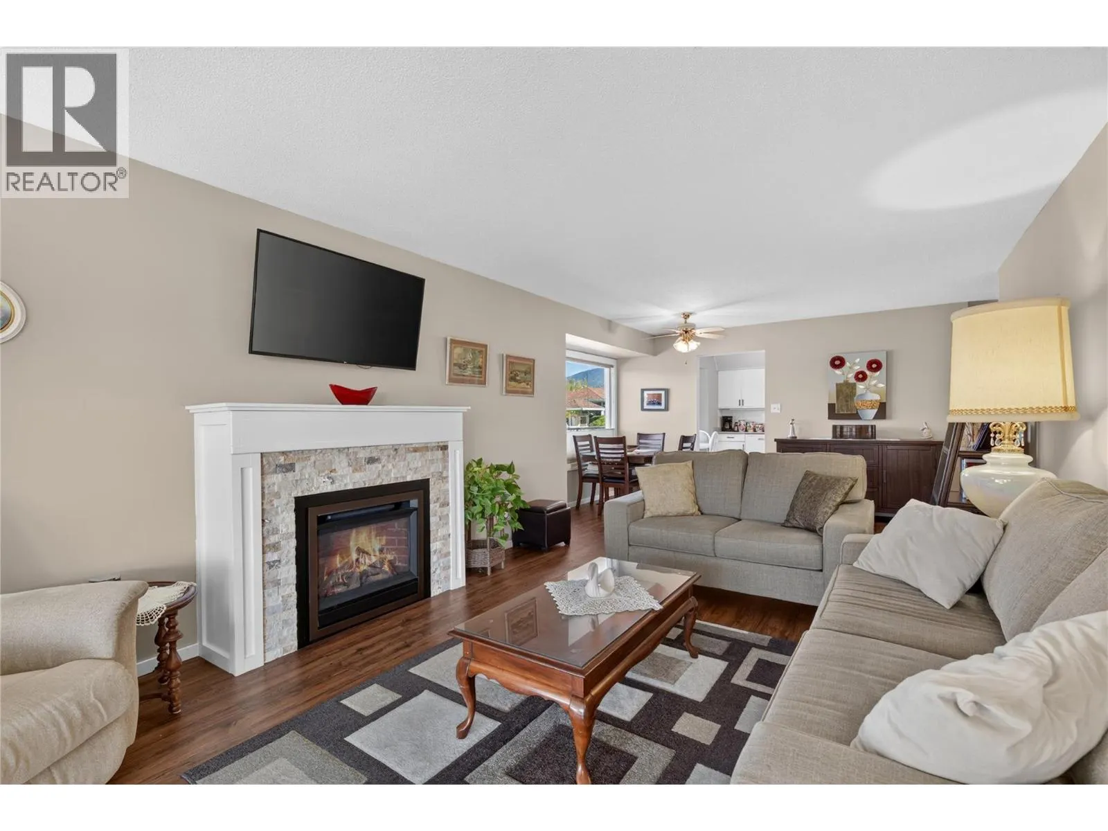 2200 40 Avenue Unit# 3