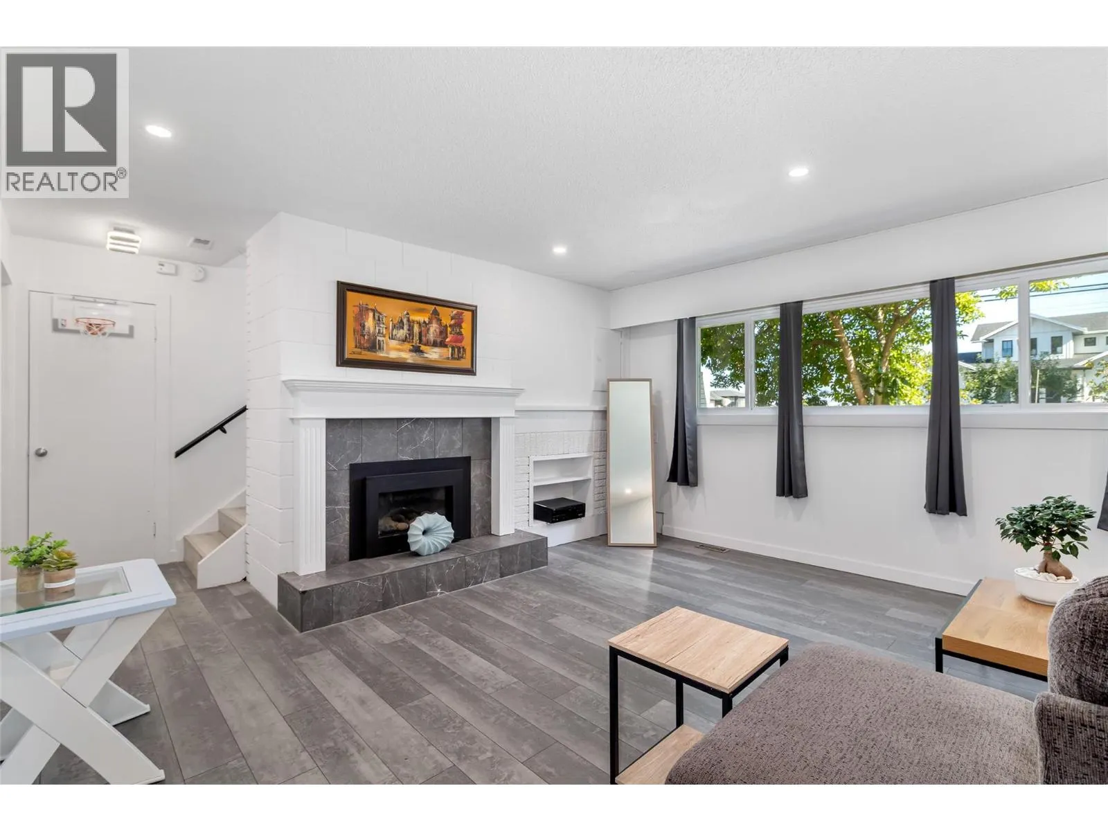 2618 Thacker Drive