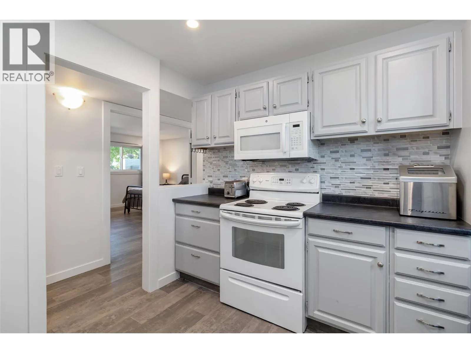2618 Thacker Drive