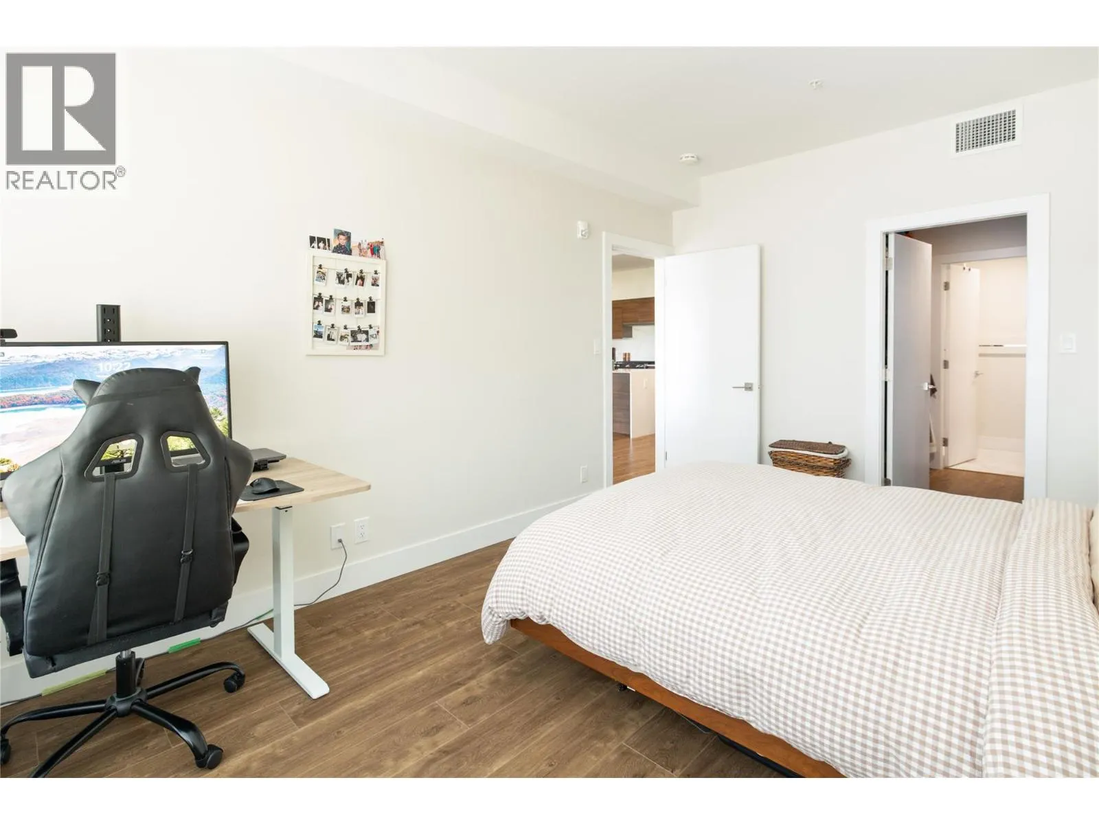 1925 Enterprise Way Unit# 406