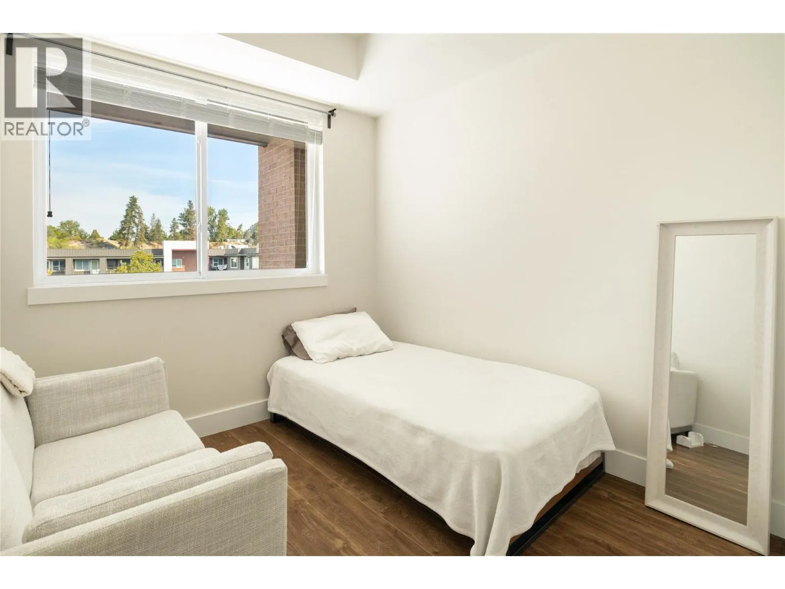 1925 Enterprise Way Unit# 406