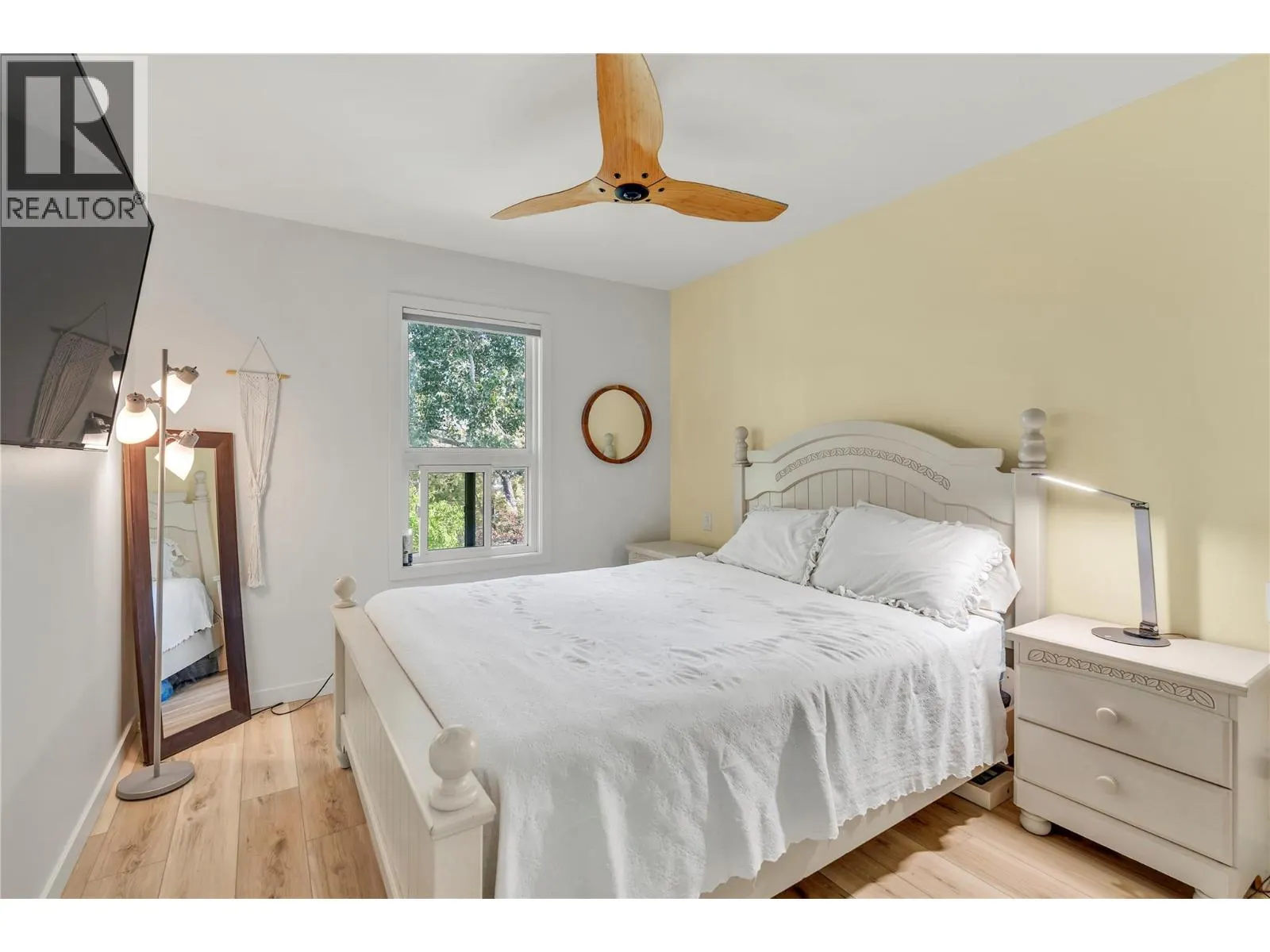 922 Dynes Avenue Unit# 309