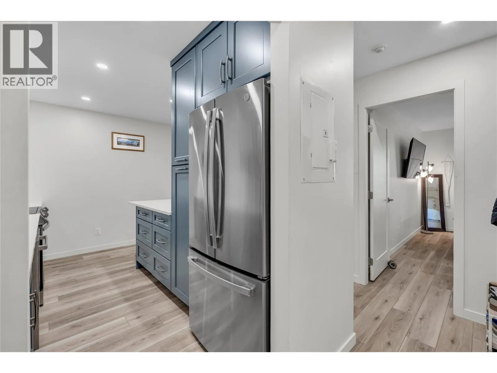 922 Dynes Avenue Unit# 309