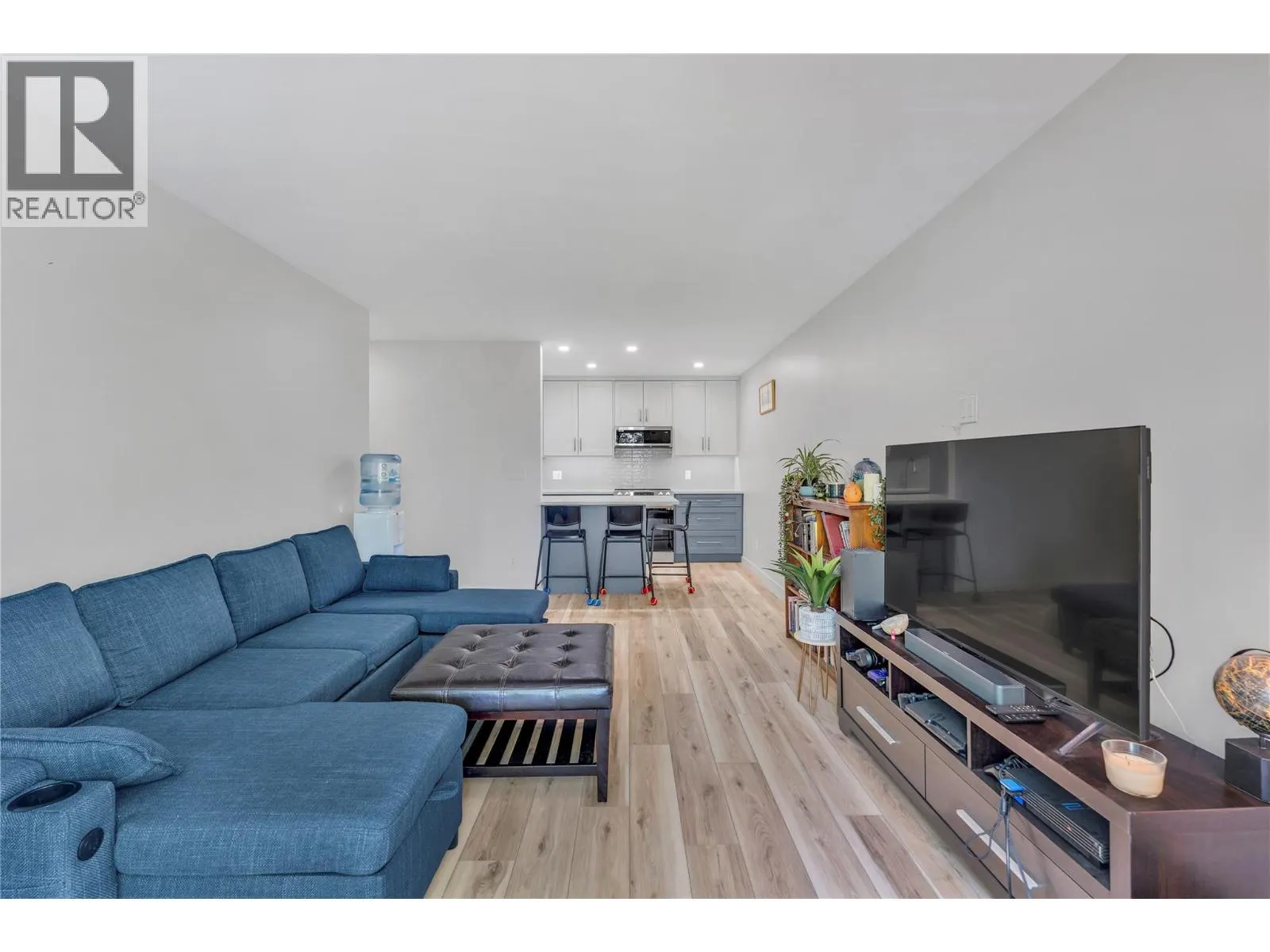922 Dynes Avenue Unit# 309