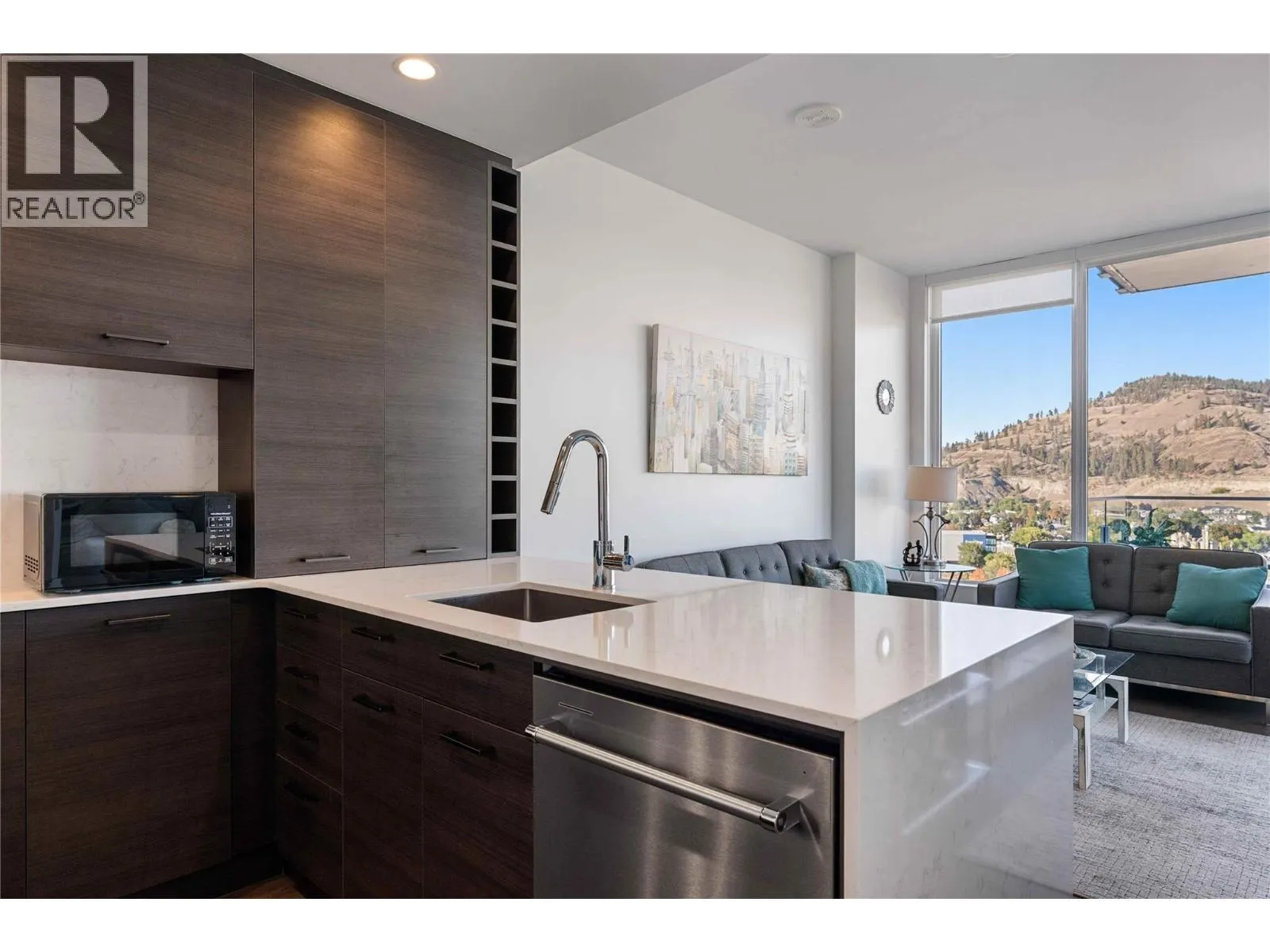1181 Sunset Drive Unit# 1401