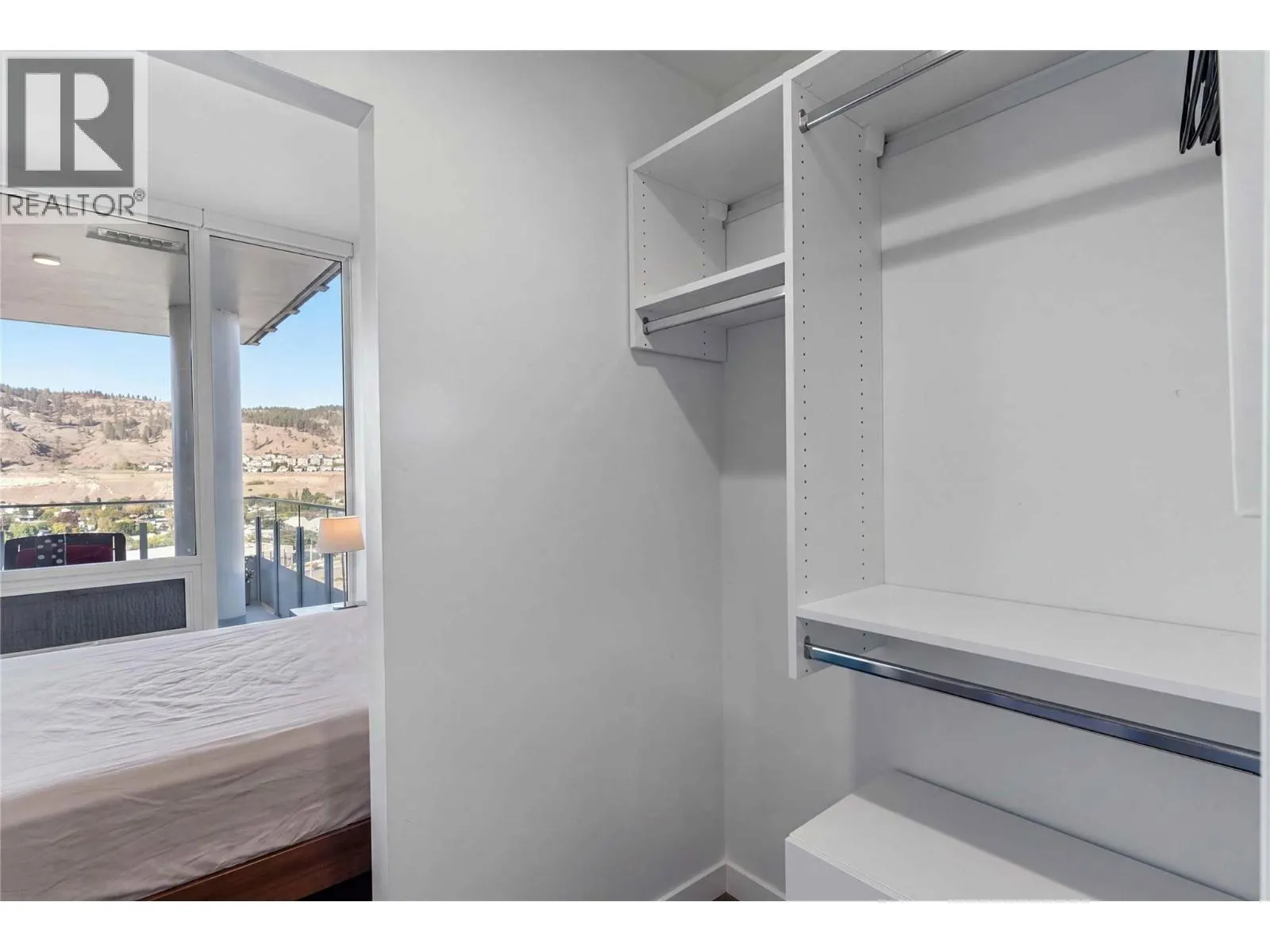 1181 Sunset Drive Unit# 1401