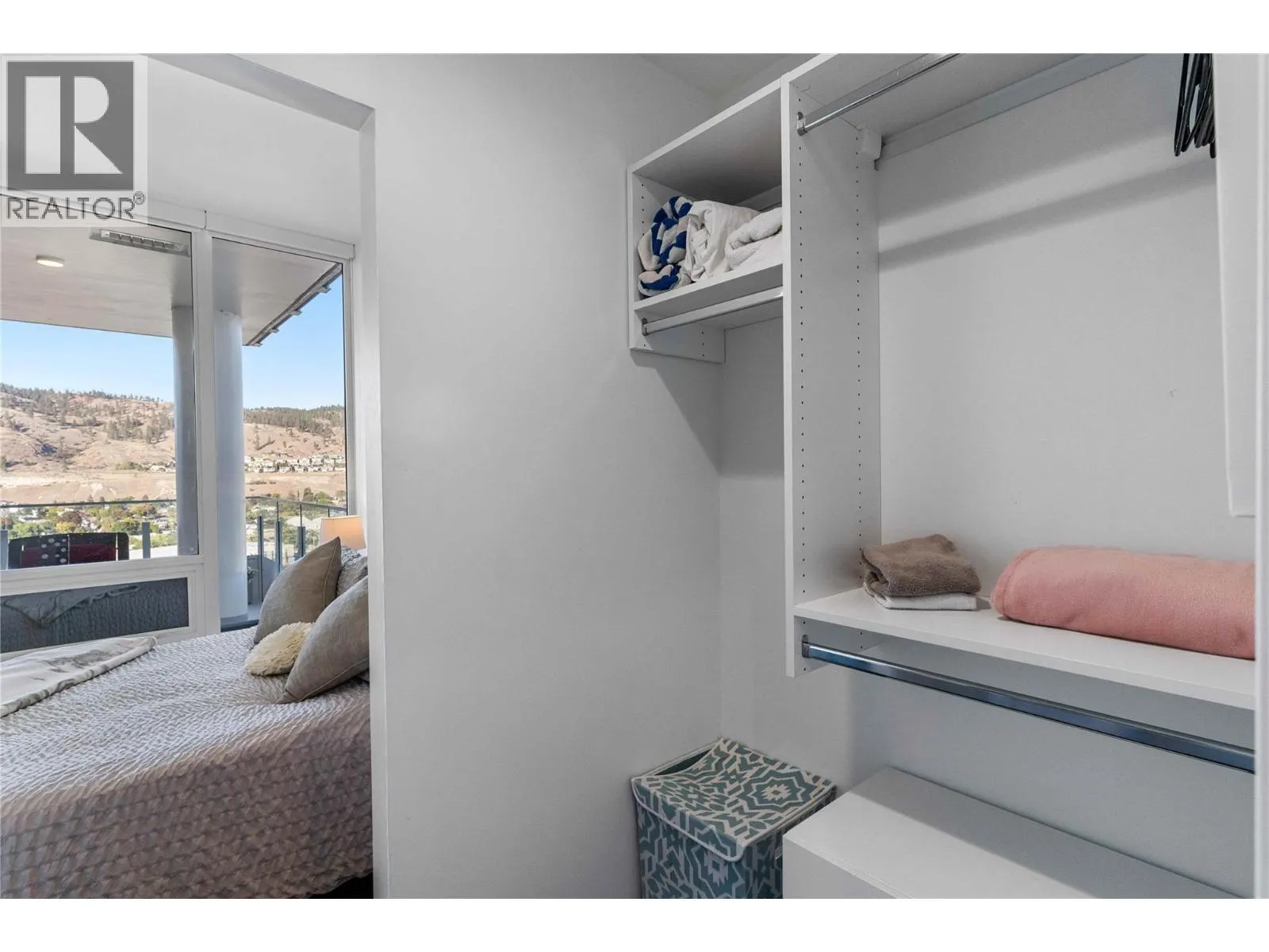 1181 Sunset Drive Unit# 1401