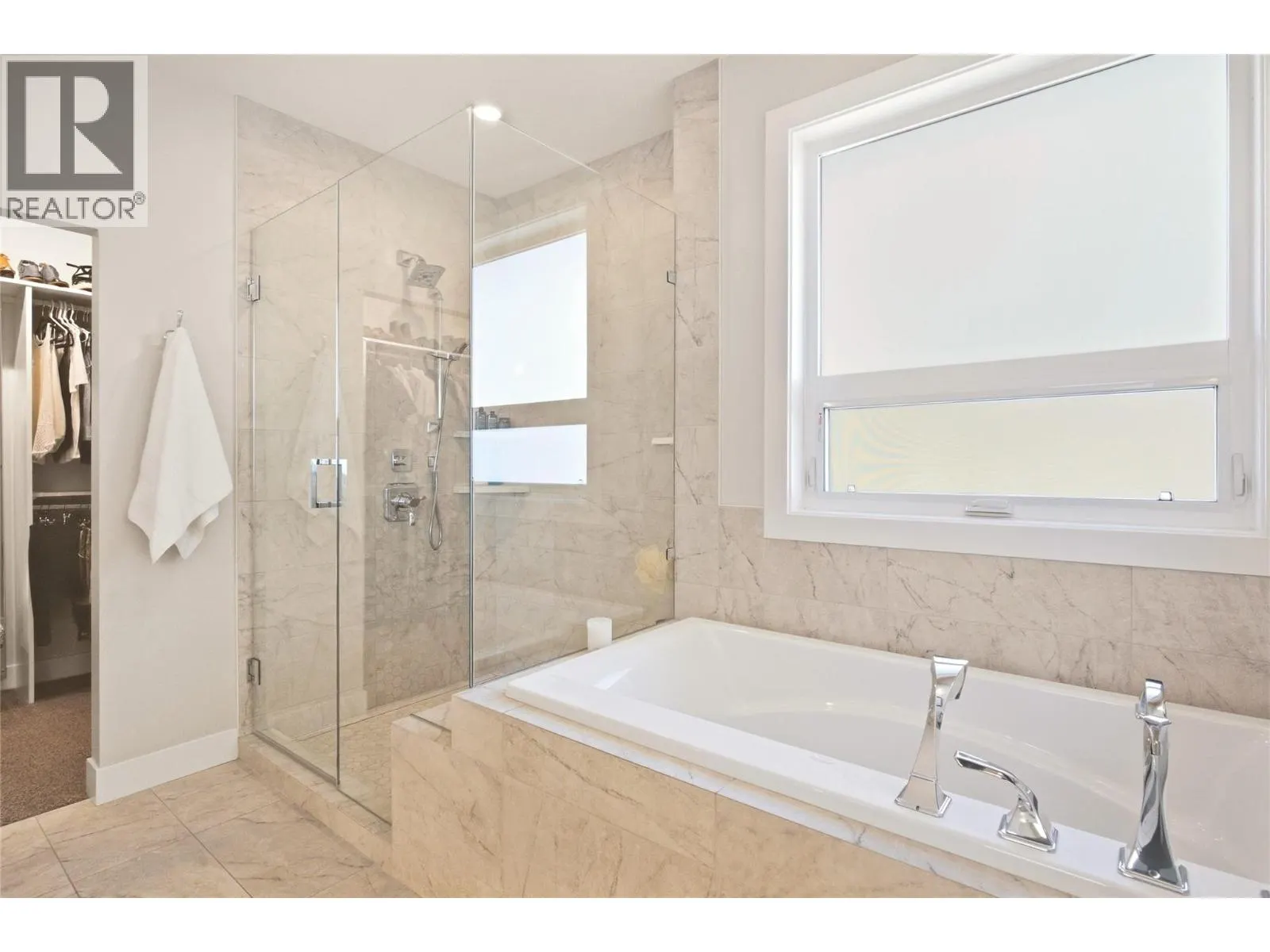 1675 Willow Crescent Unit# 3 Lot# 3