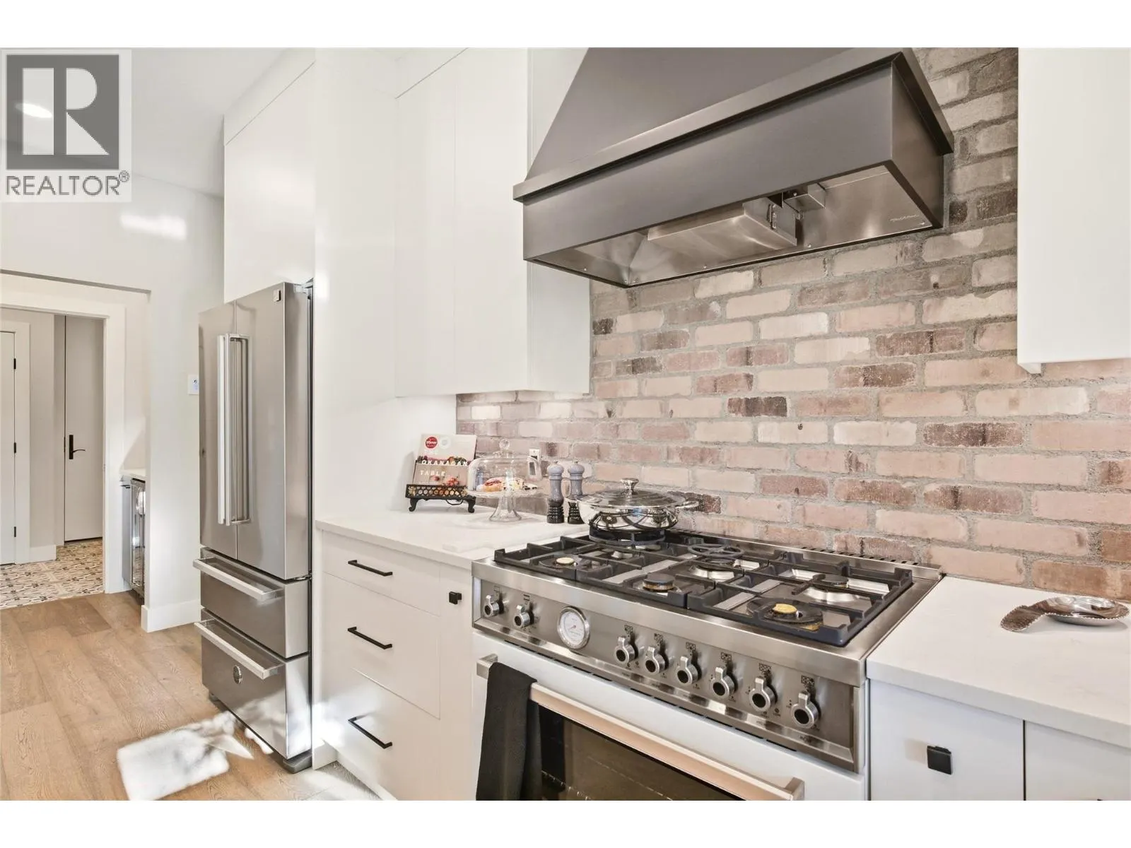 1675 Willow Crescent Unit# 3 Lot# 3