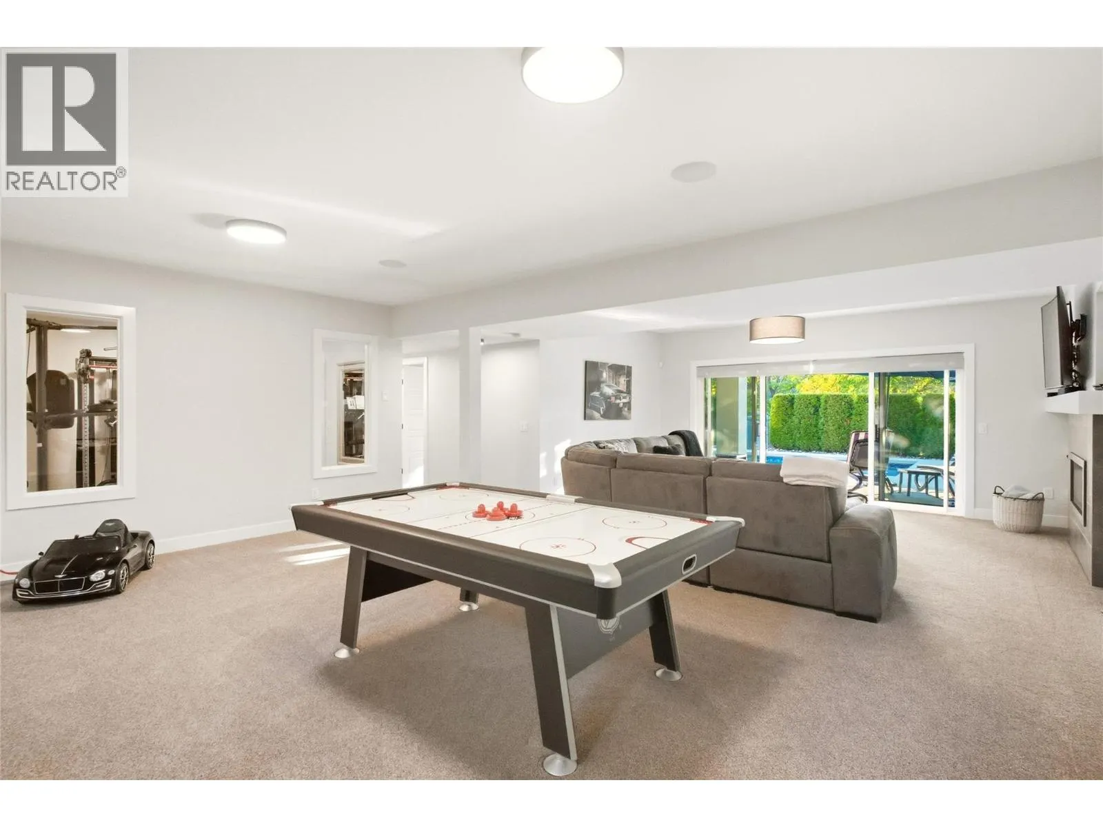 1675 Willow Crescent Unit# 3 Lot# 3