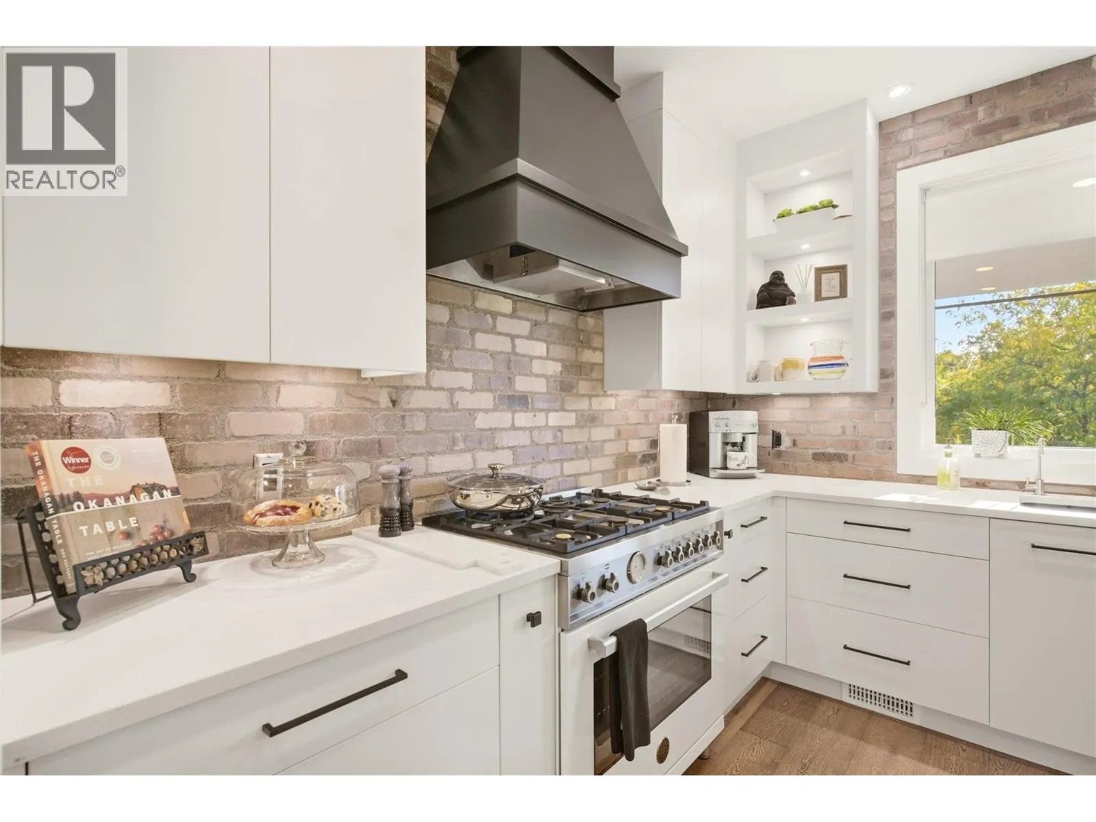 1675 Willow Crescent Unit# 3 Lot# 3