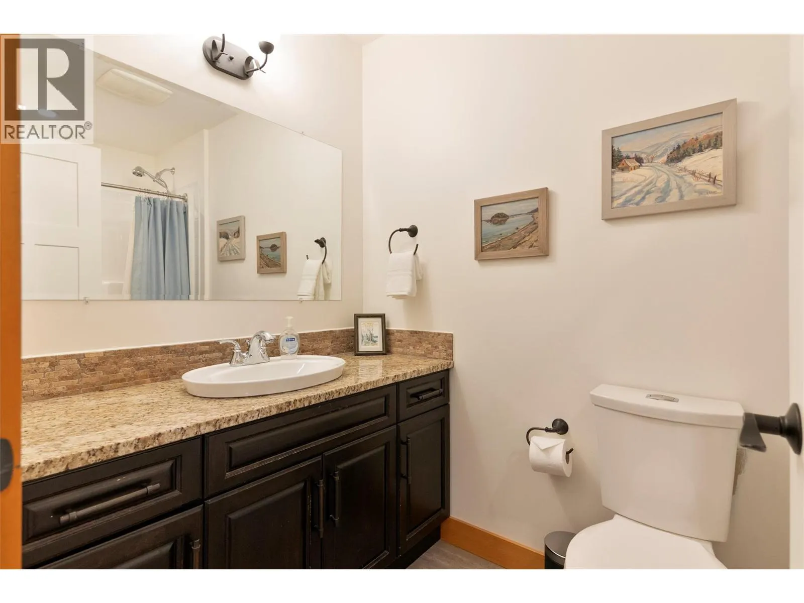 1915 Aspen Crescent