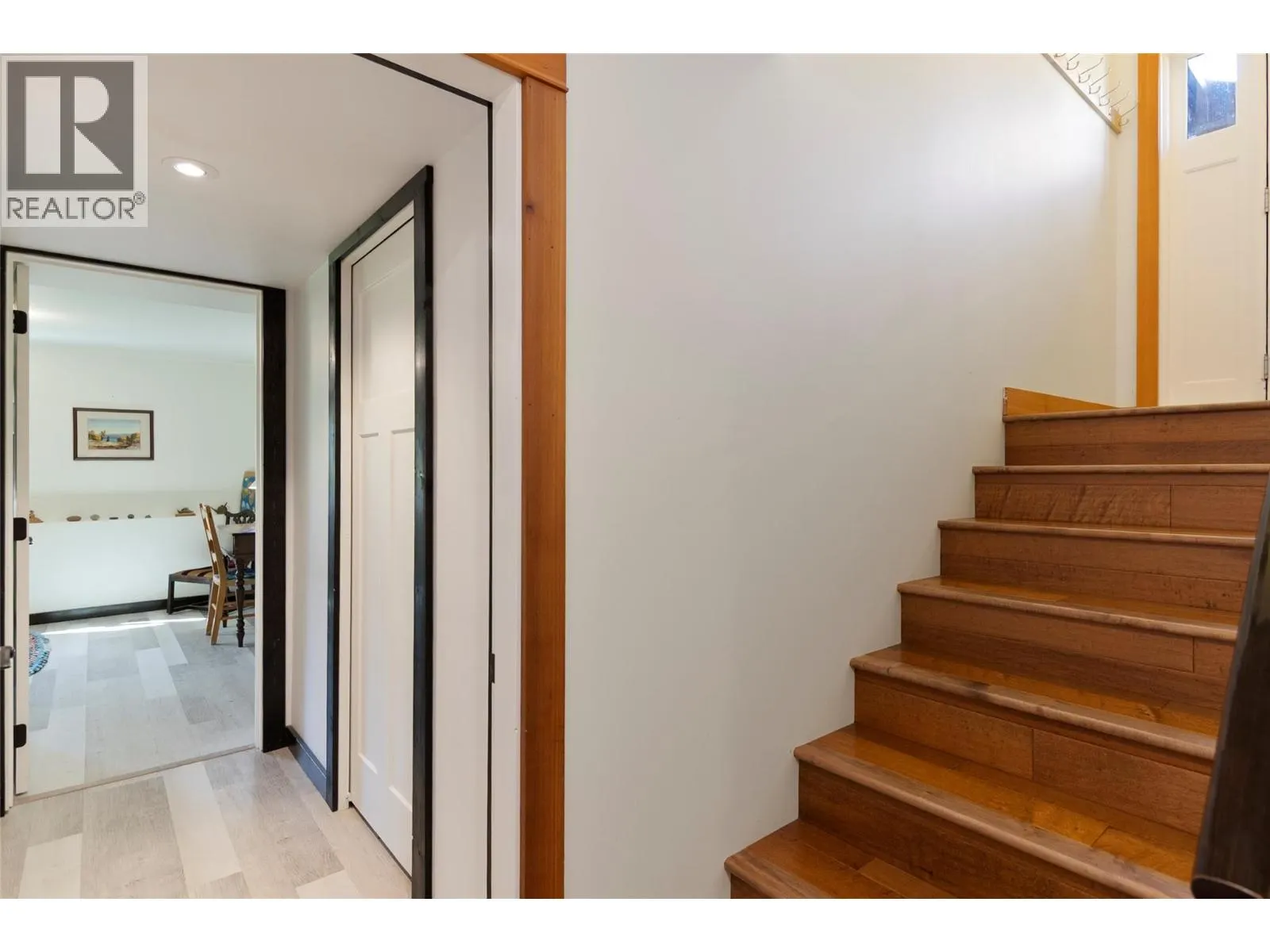 1915 Aspen Crescent