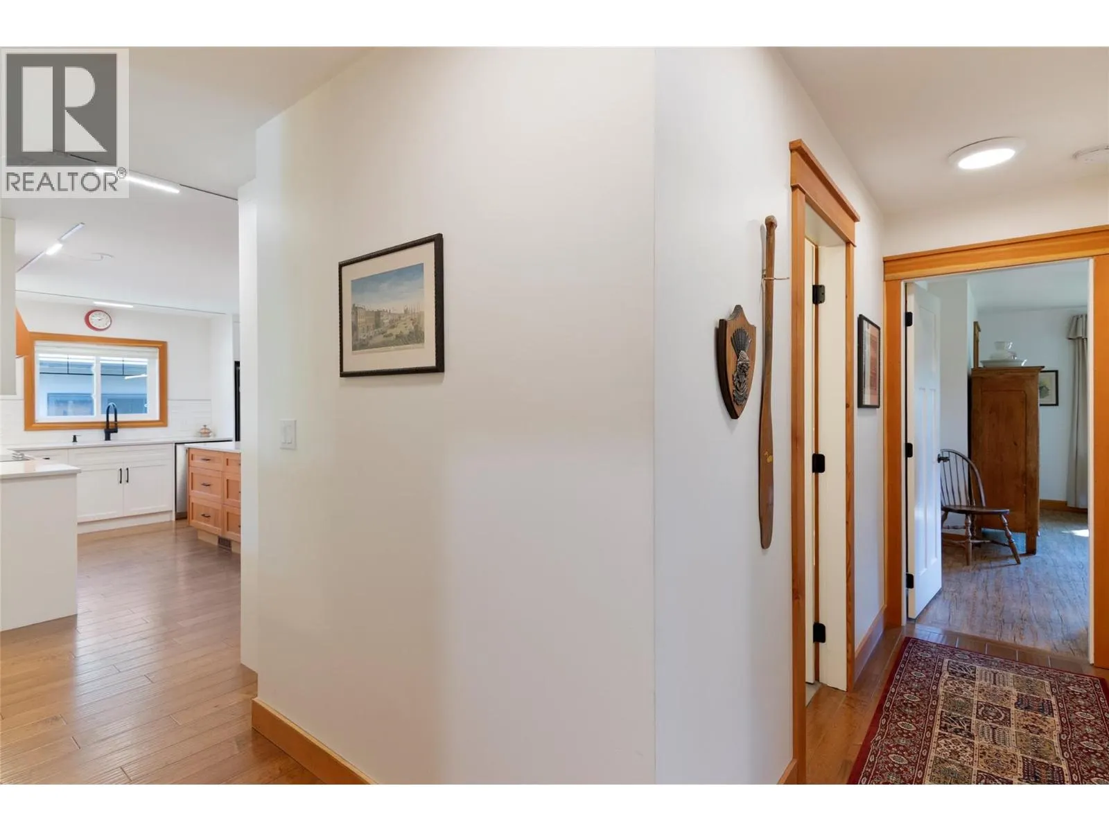 1915 Aspen Crescent