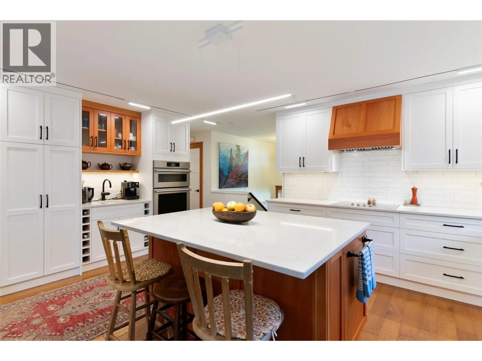 1915 Aspen Crescent