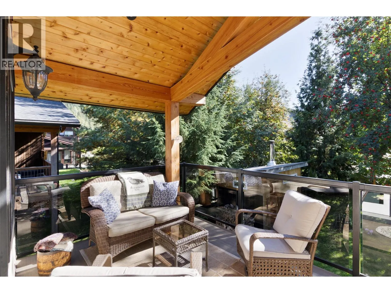 1915 Aspen Crescent