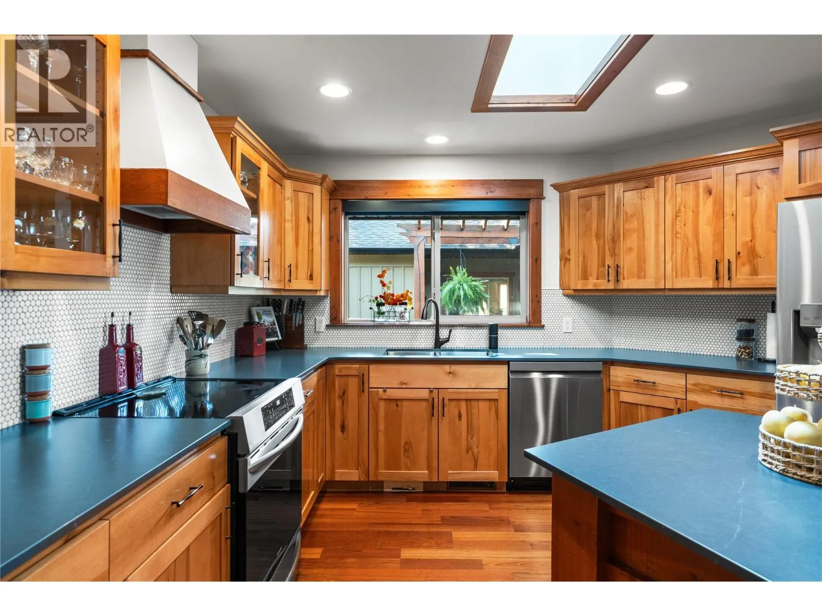6900 Manning Place Unit# 2